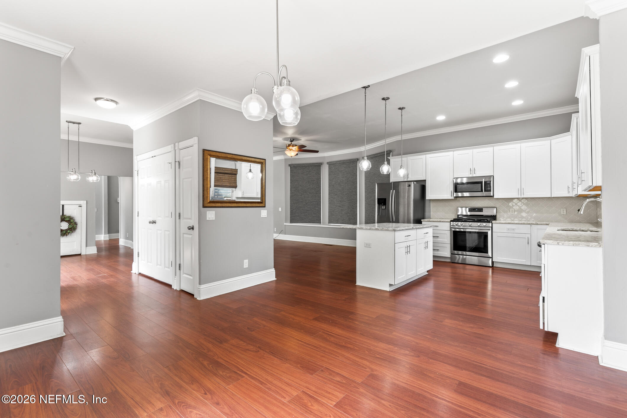 423 WALNUT Court