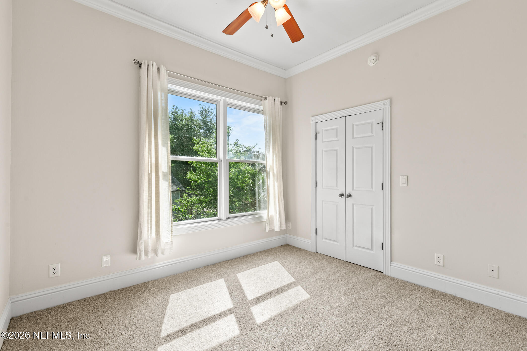 423 WALNUT Court