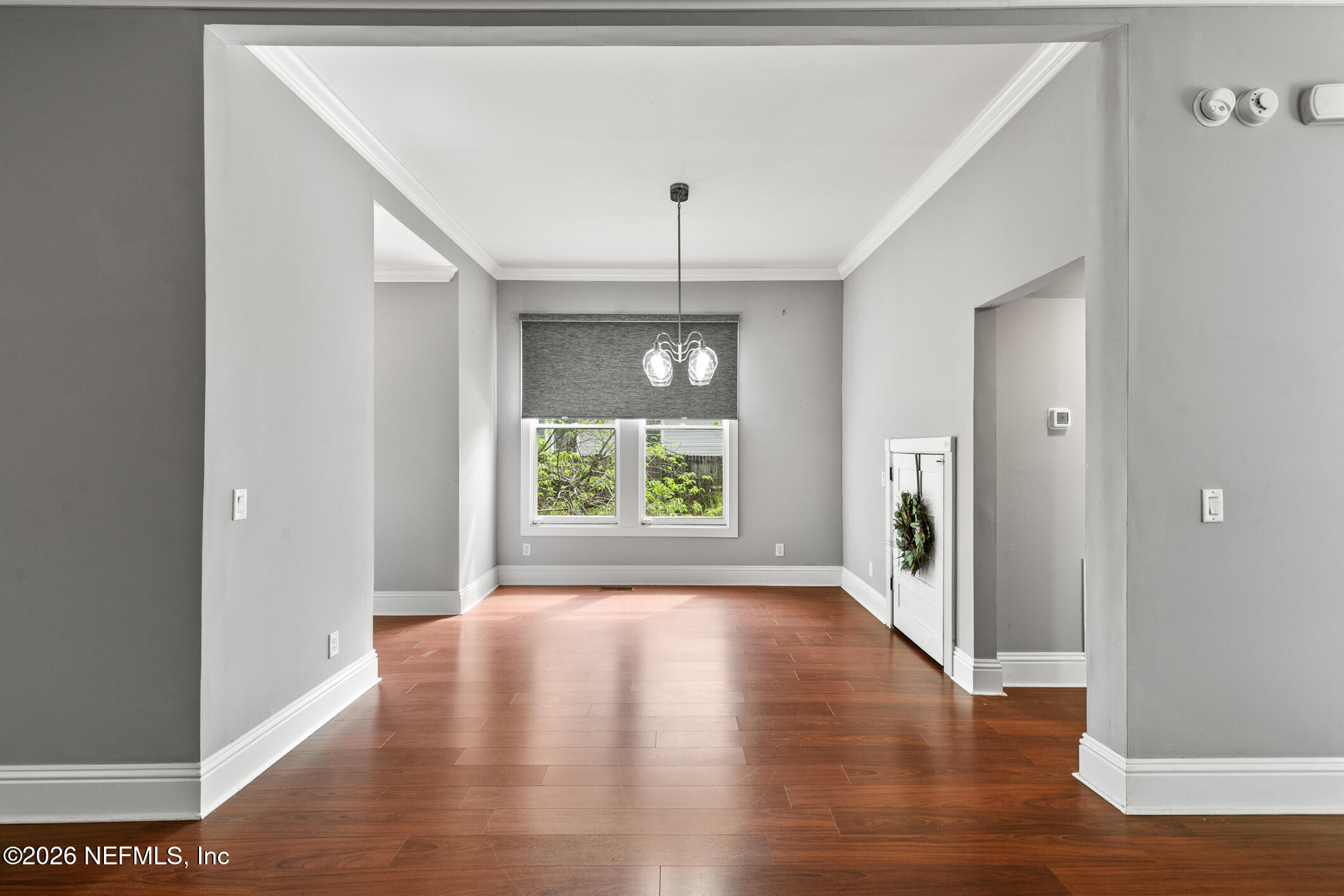423 WALNUT Court