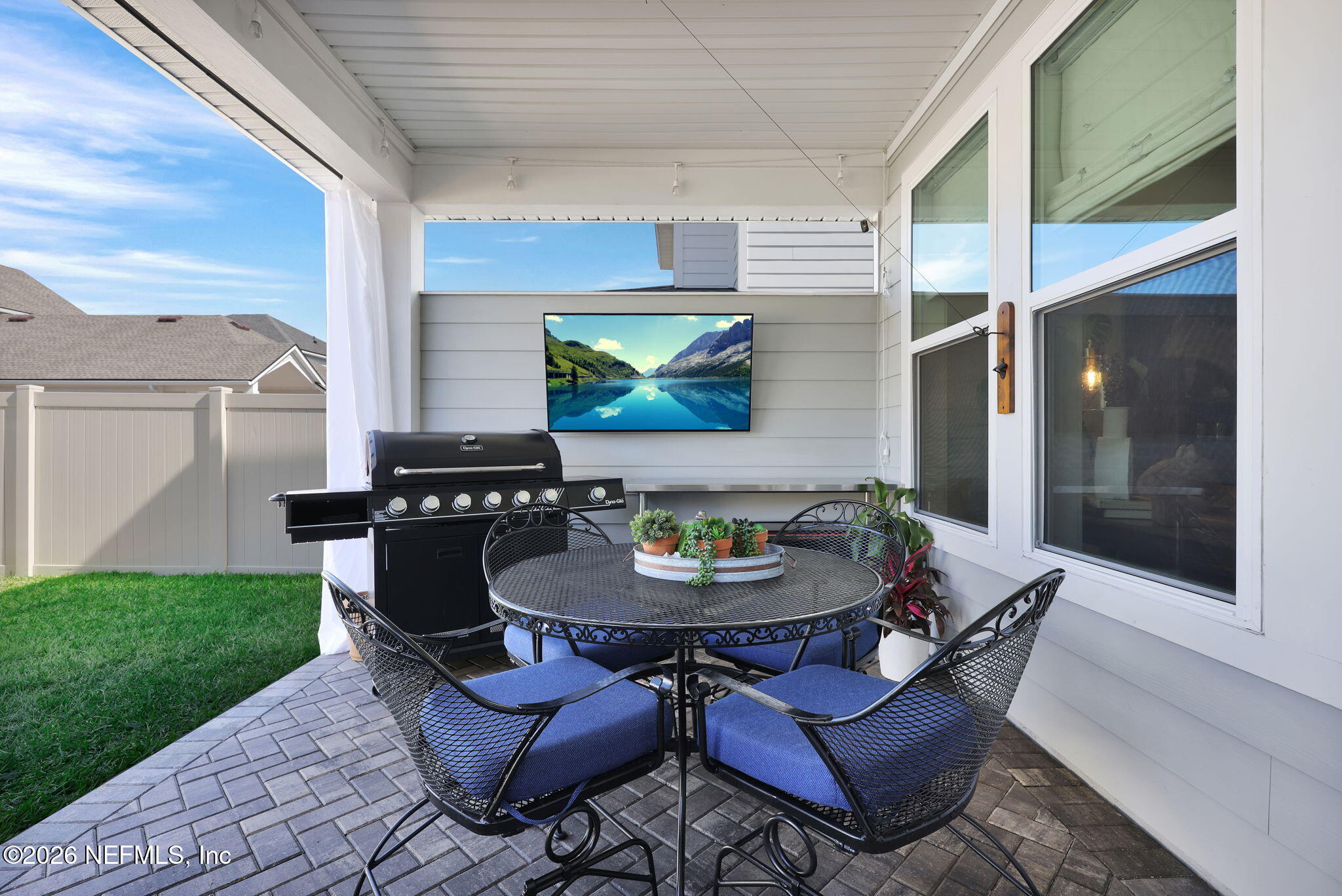 102 BLUE OAK Court