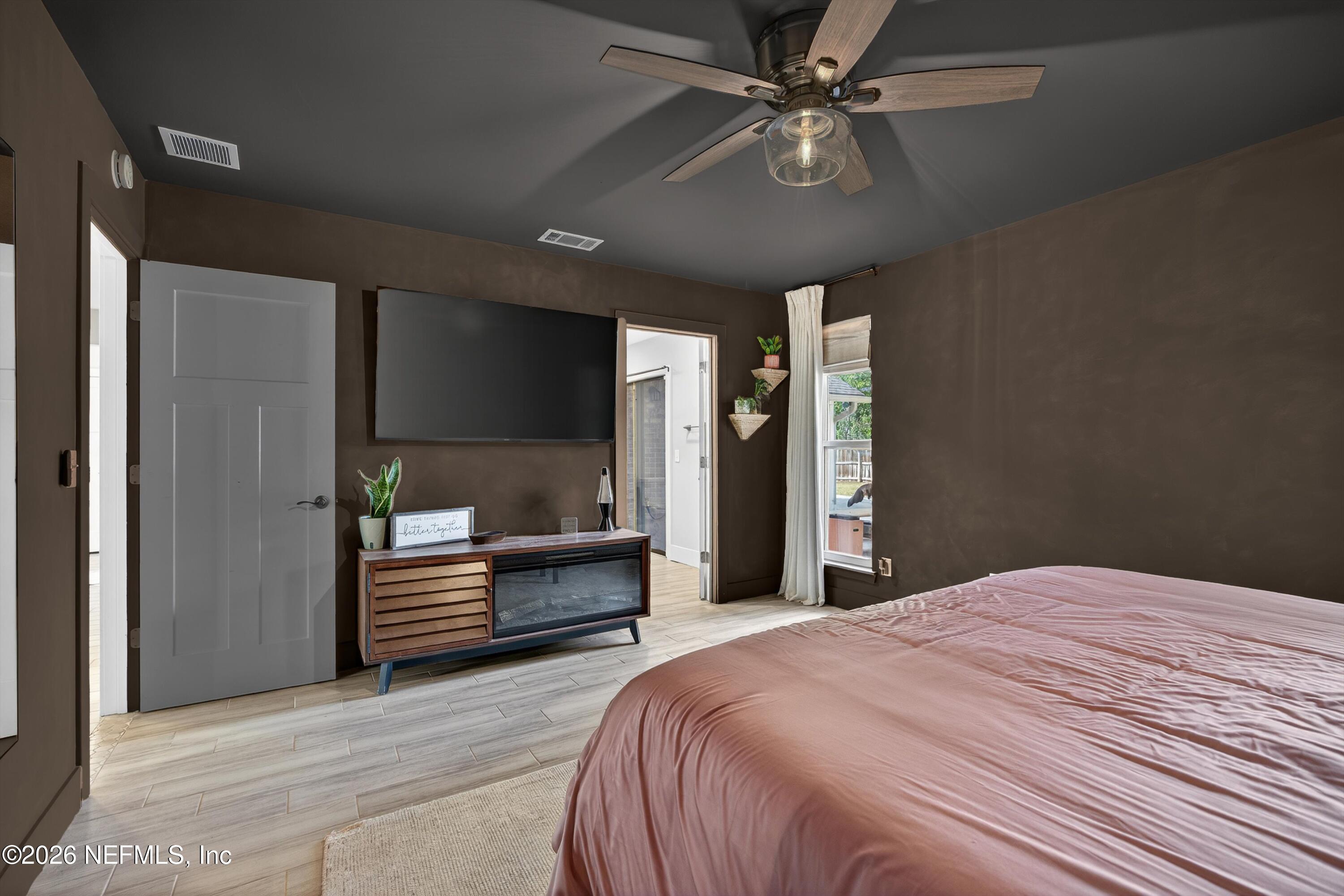 4021 FIELD BROOK Lane