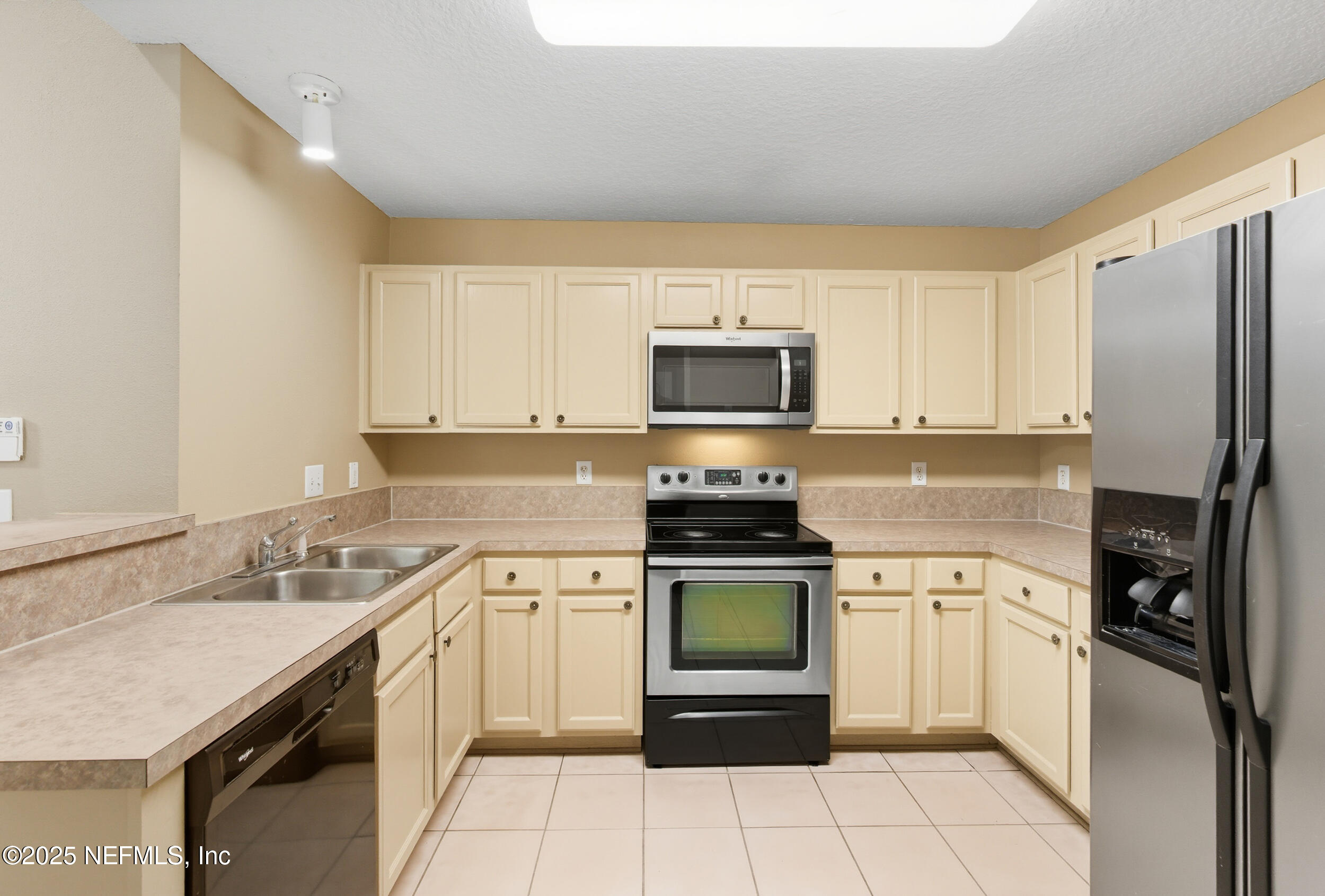 6069 MAGGIES Circle 115