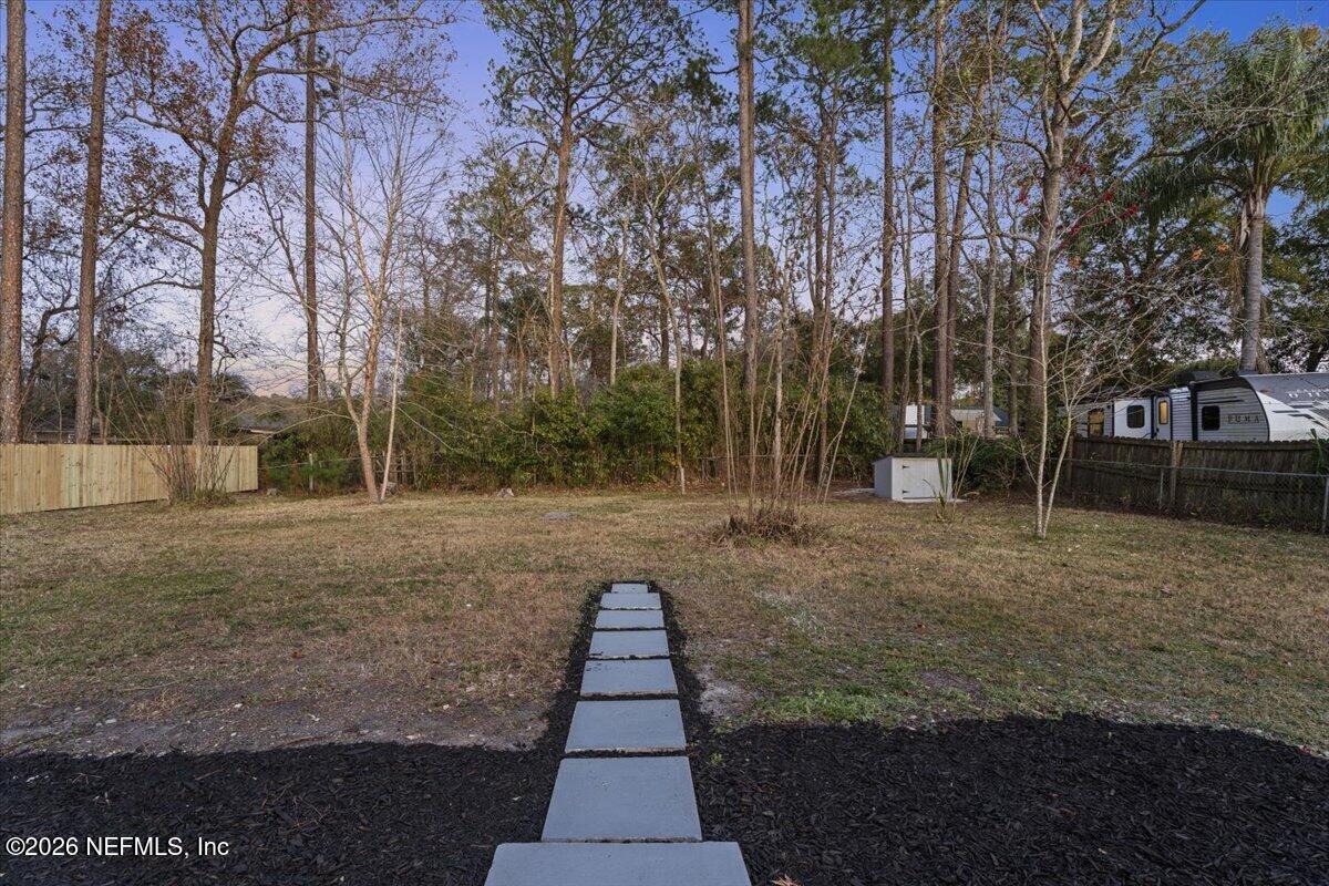 12239 GOVERNORS Drive E