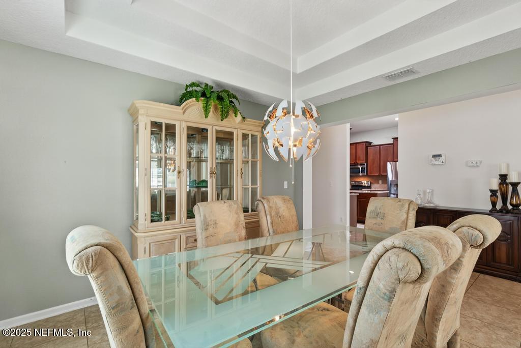 4042 TRAIL RIDGE Road