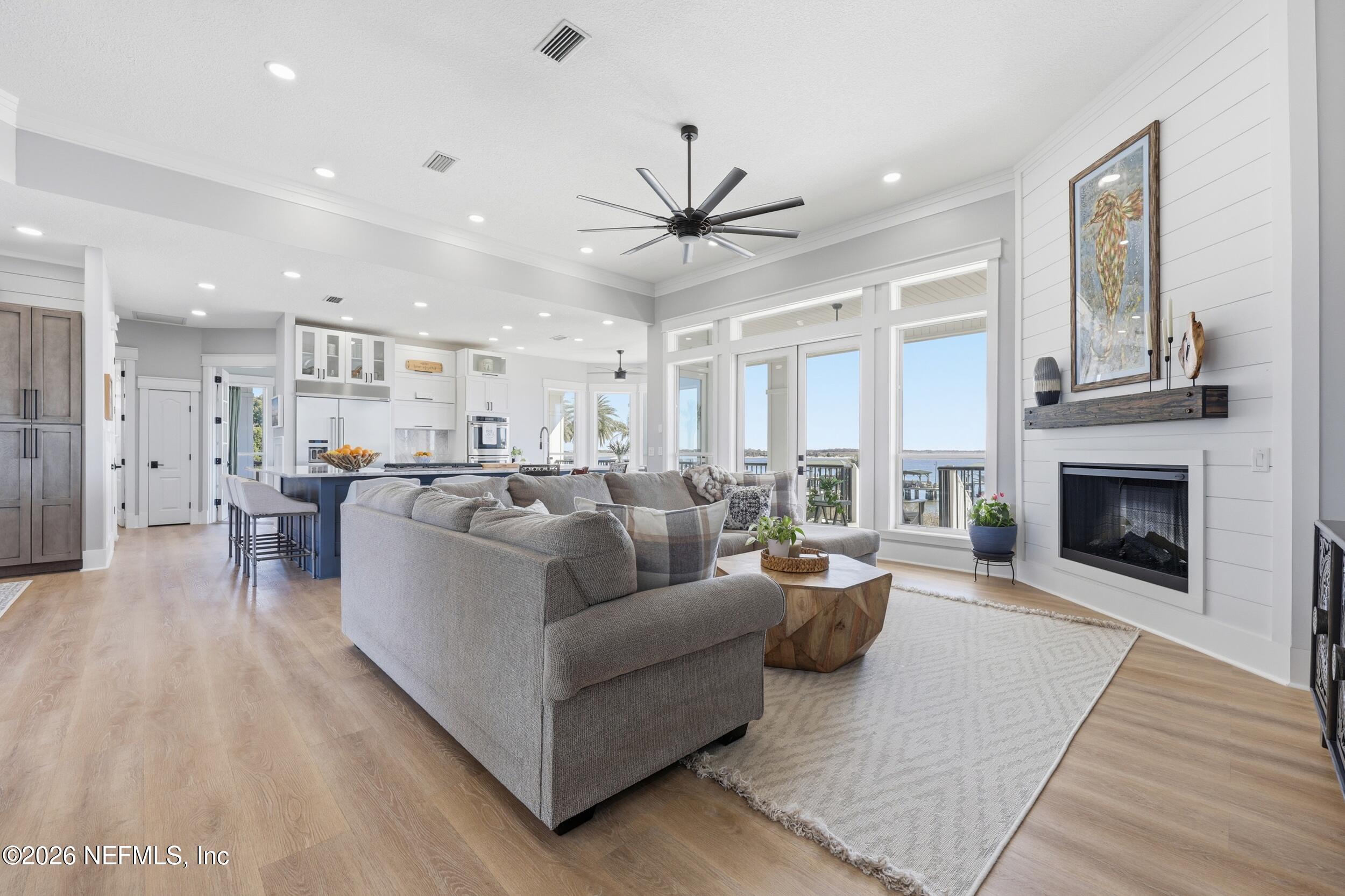 9028 HECKSCHER Drive