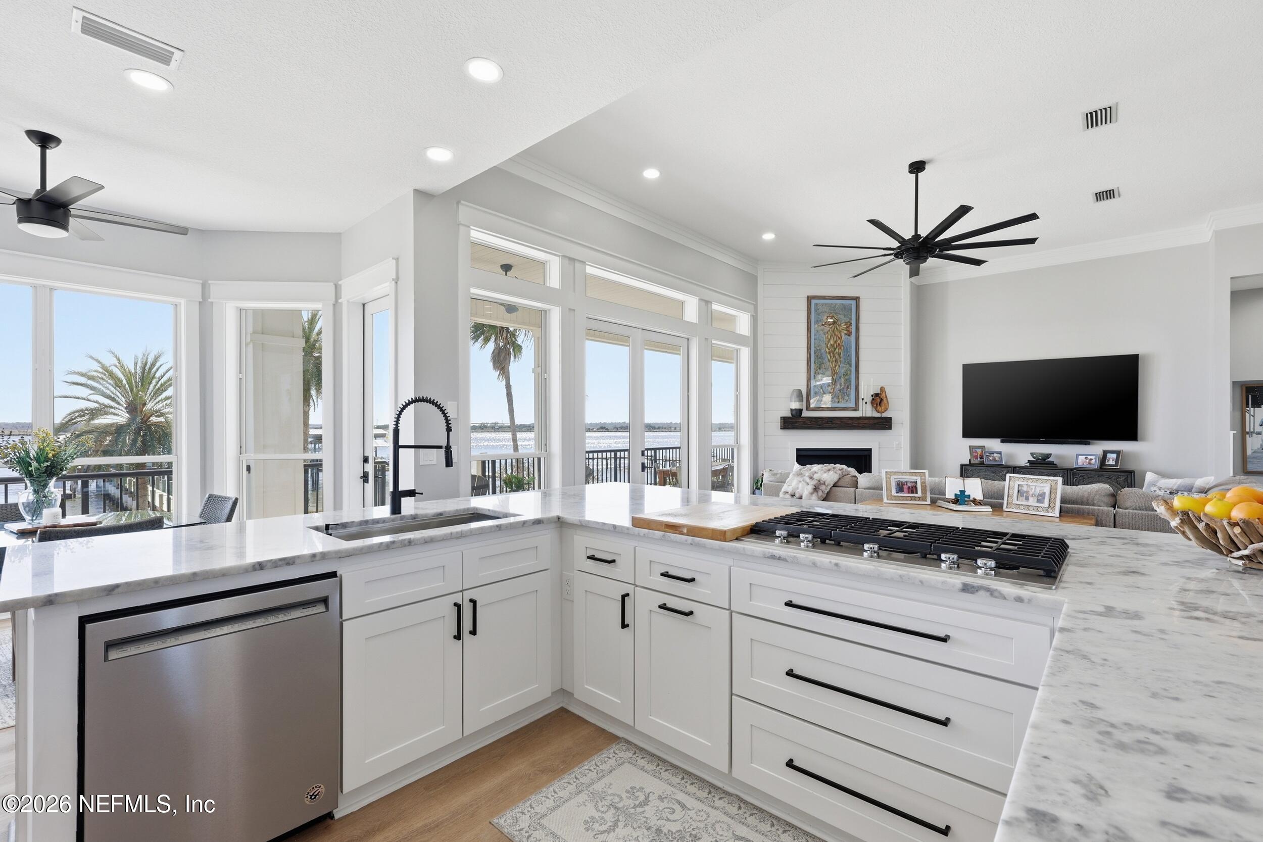 9028 HECKSCHER Drive