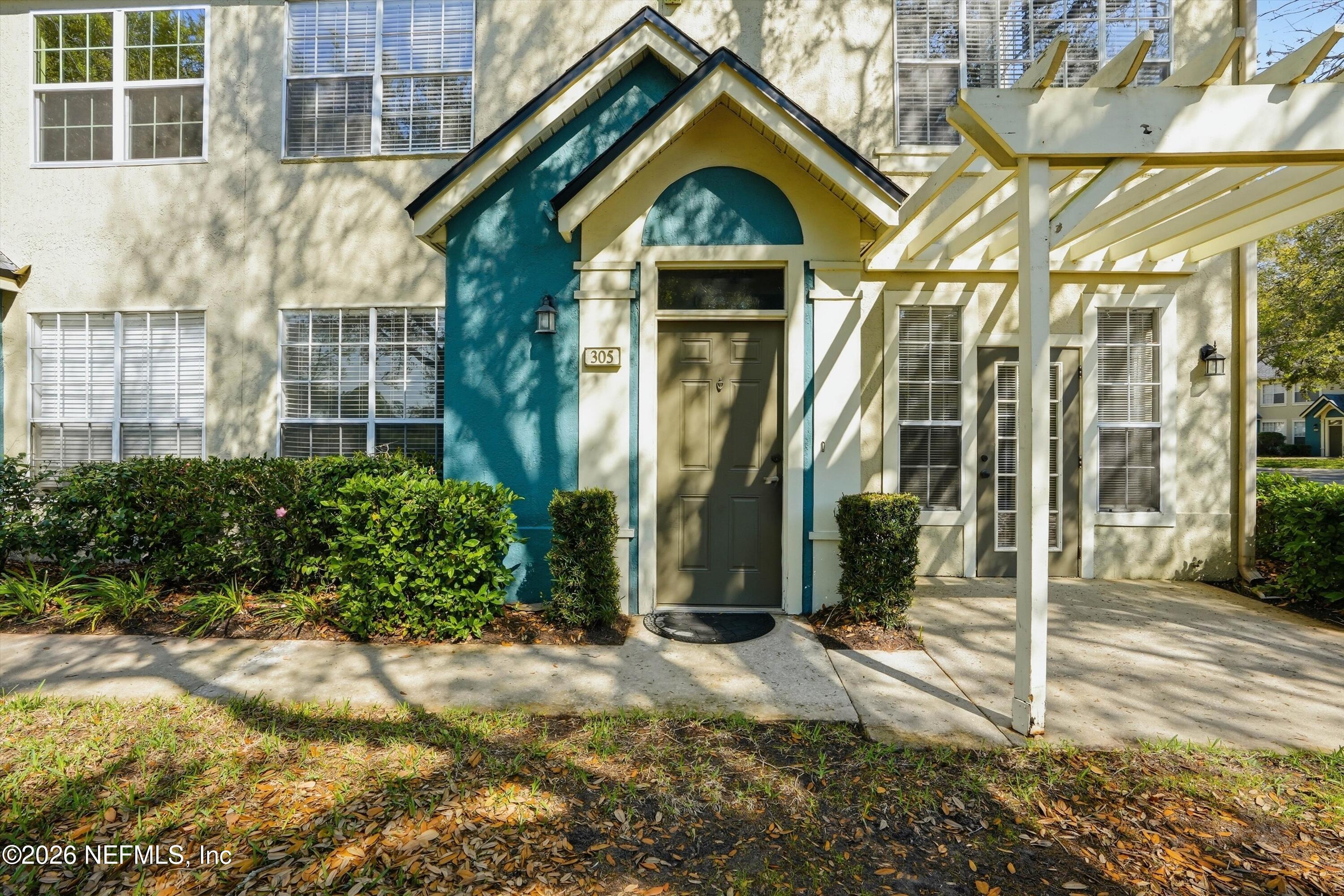 13700 RICHMOND PARK Drive N 305