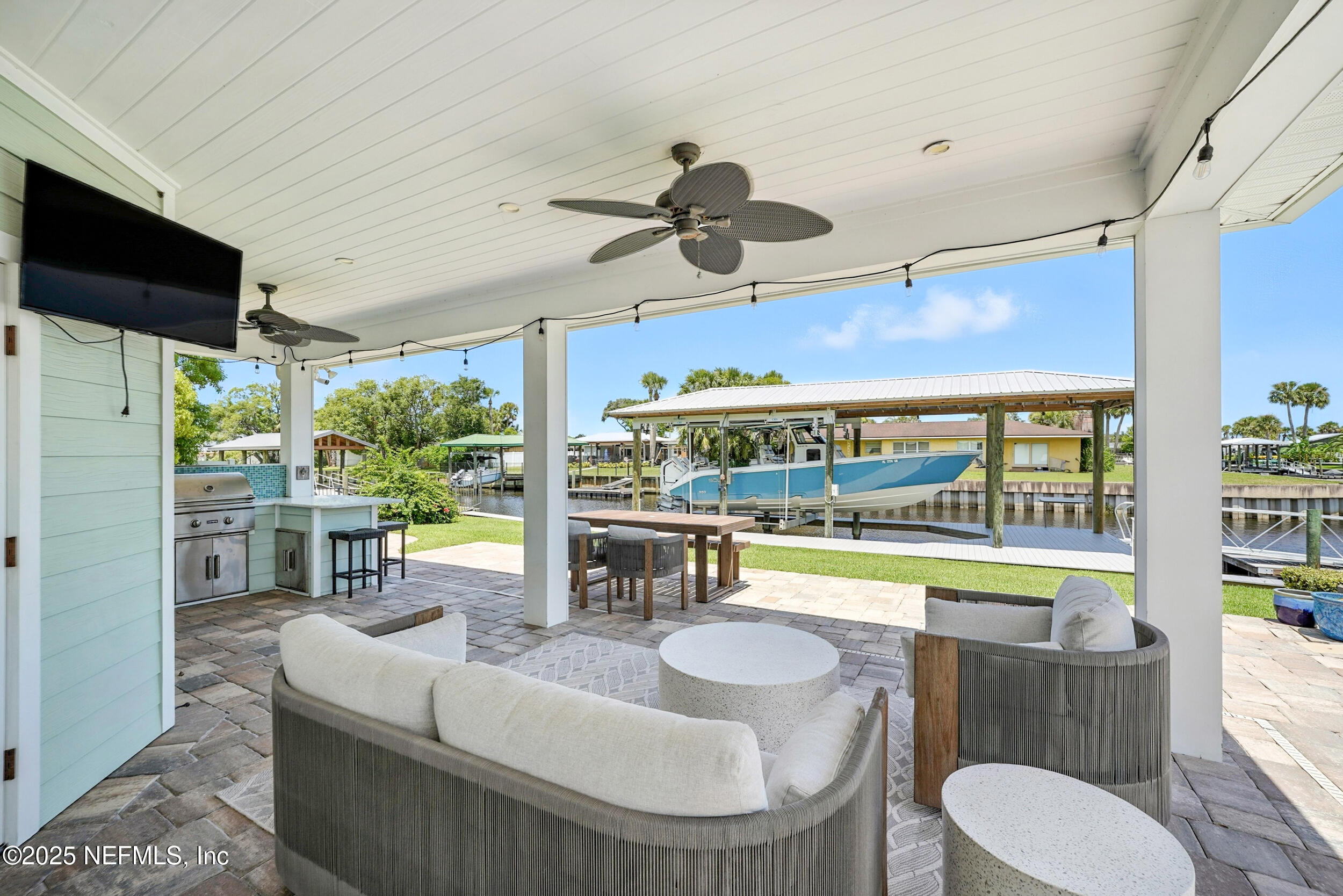 3367 ROYAL PALM Drive