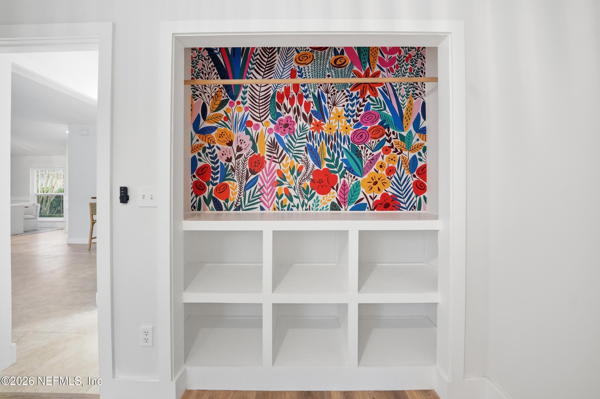 1673 LINKSIDE Court N