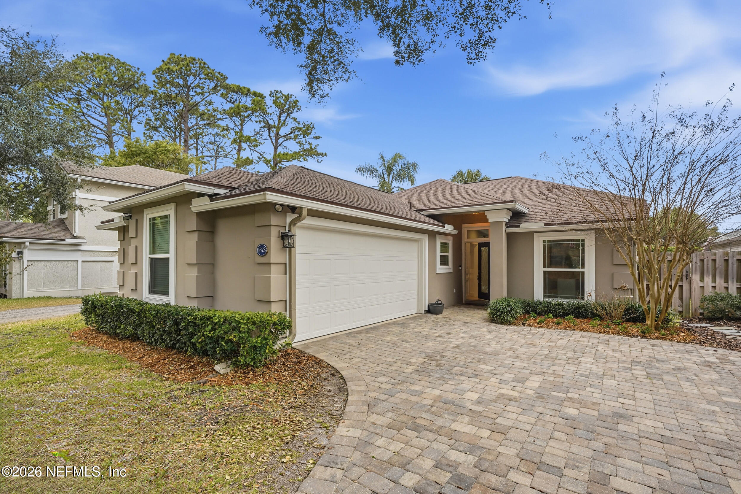 1673 LINKSIDE Court N