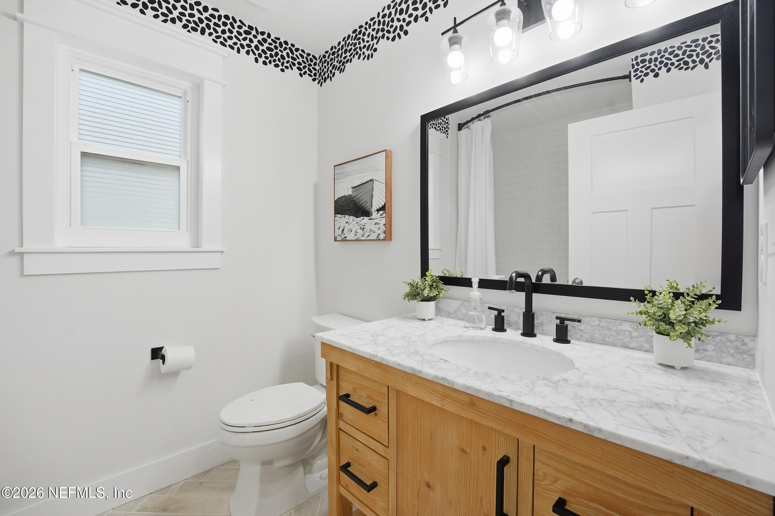 1673 LINKSIDE Court N