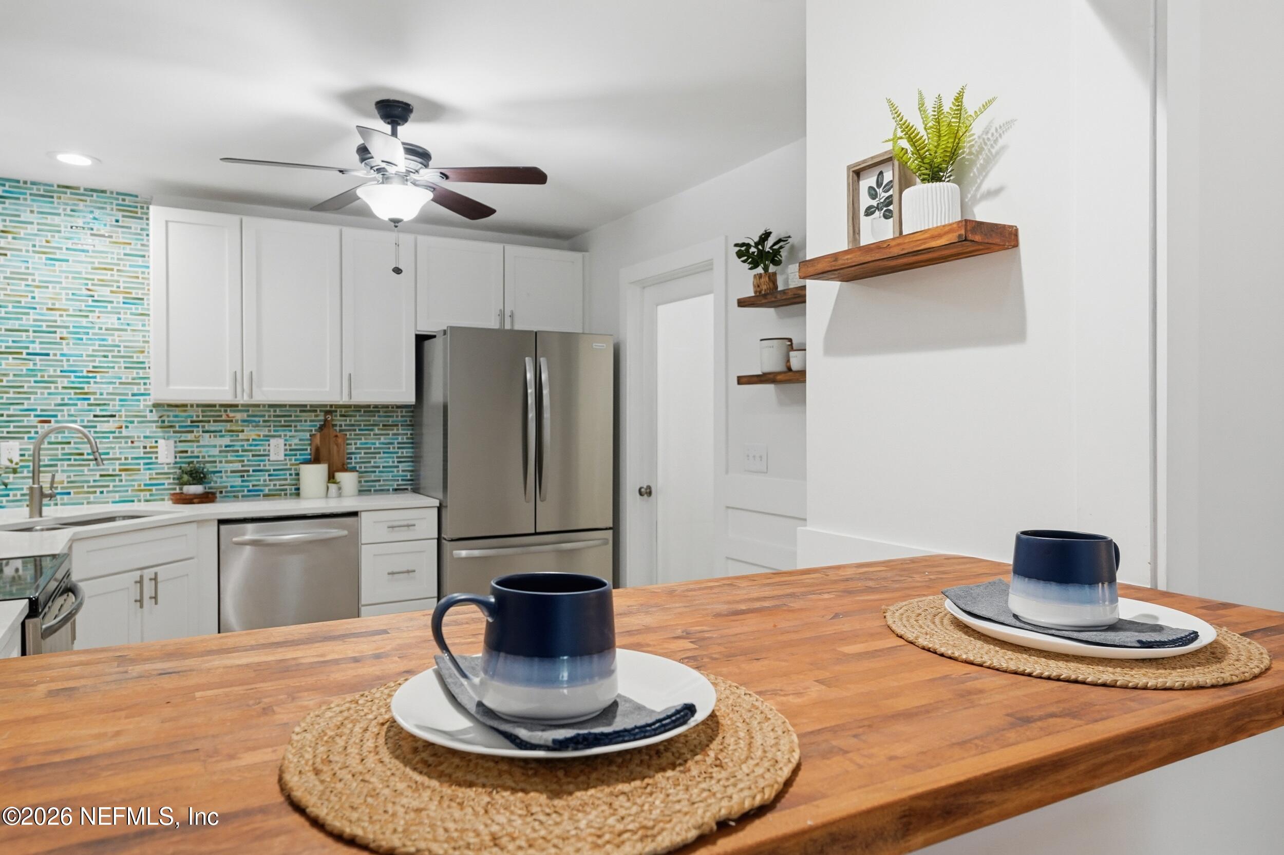 1673 LINKSIDE Court N