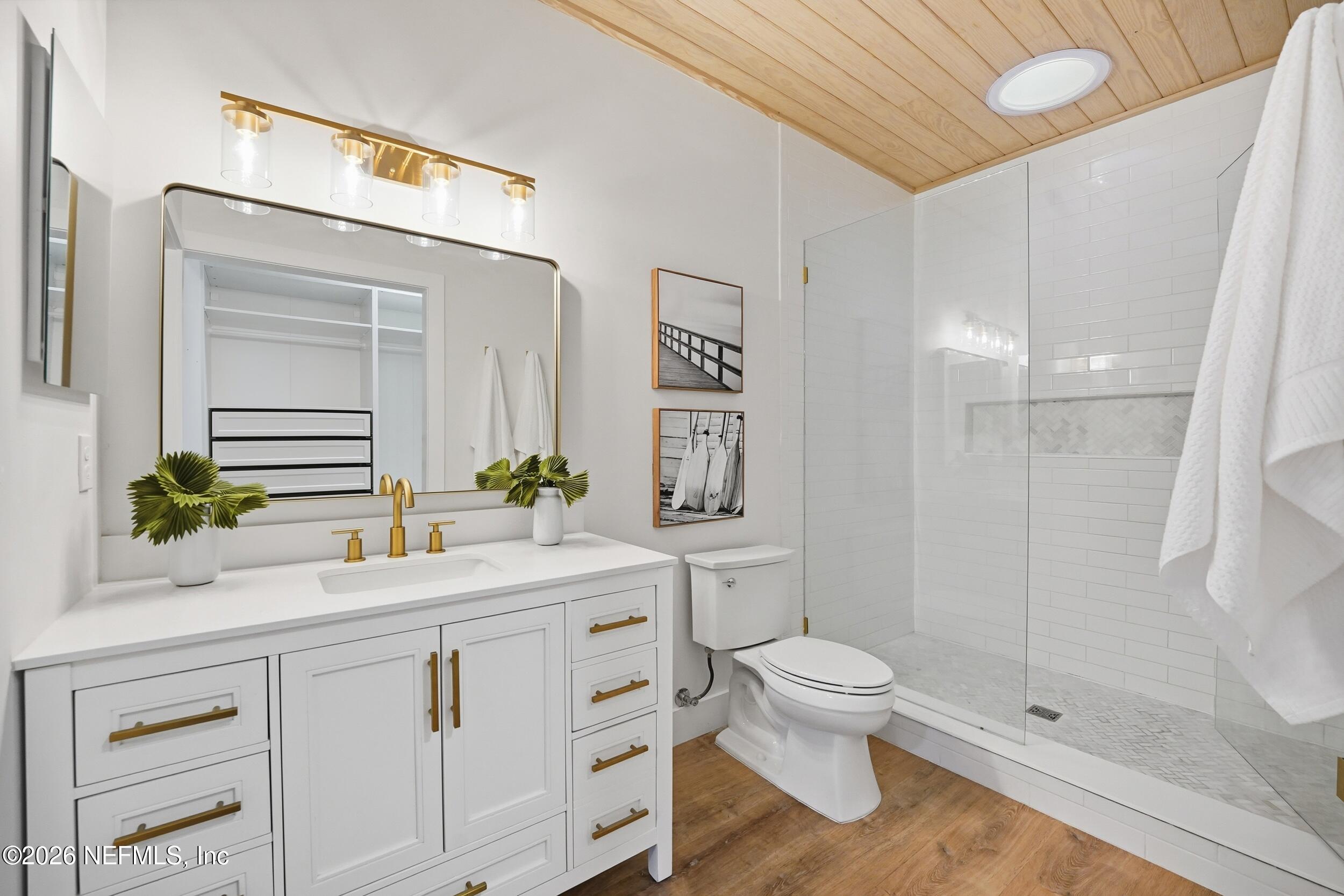 1673 LINKSIDE Court N