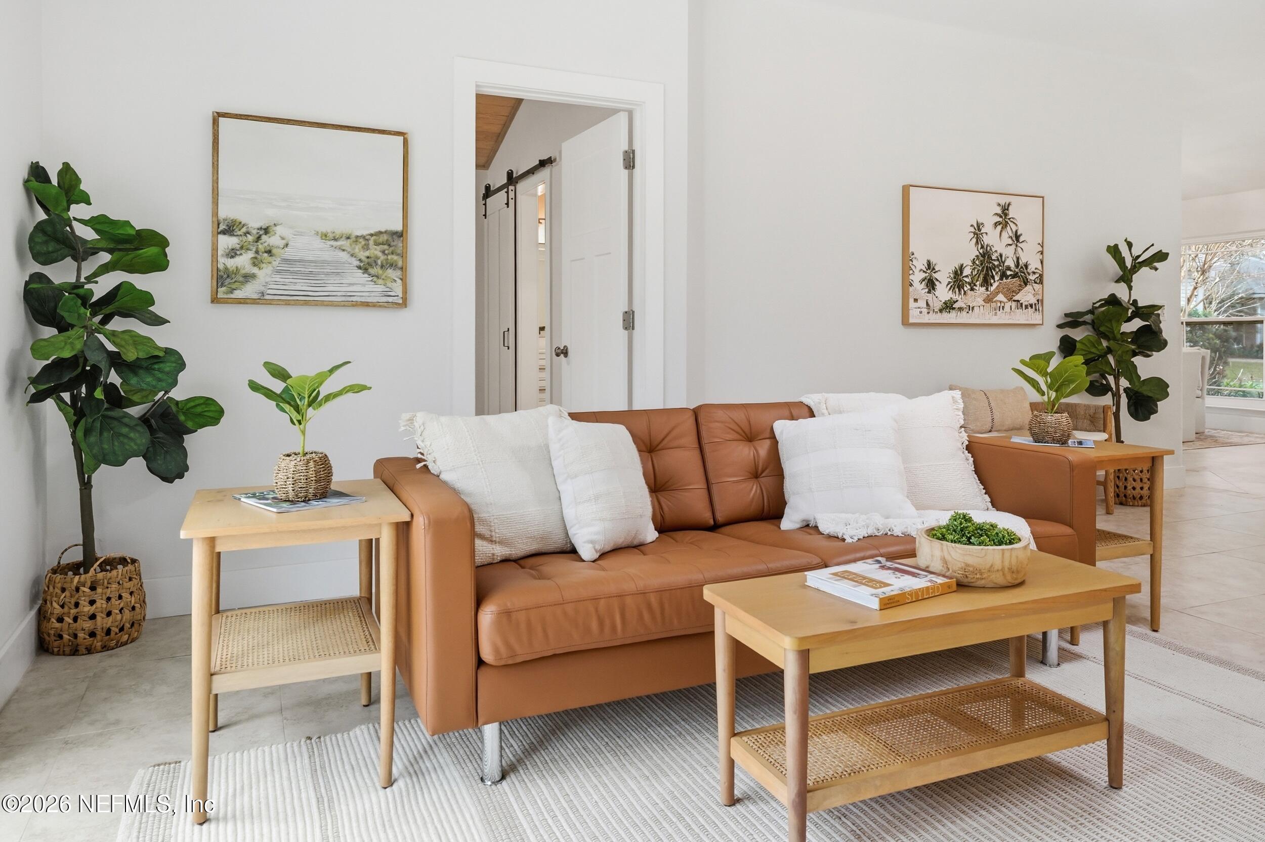 1673 LINKSIDE Court N