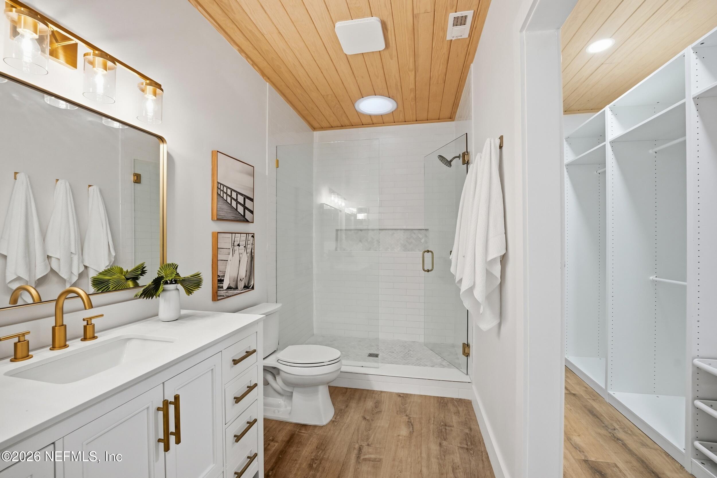 1673 LINKSIDE Court N