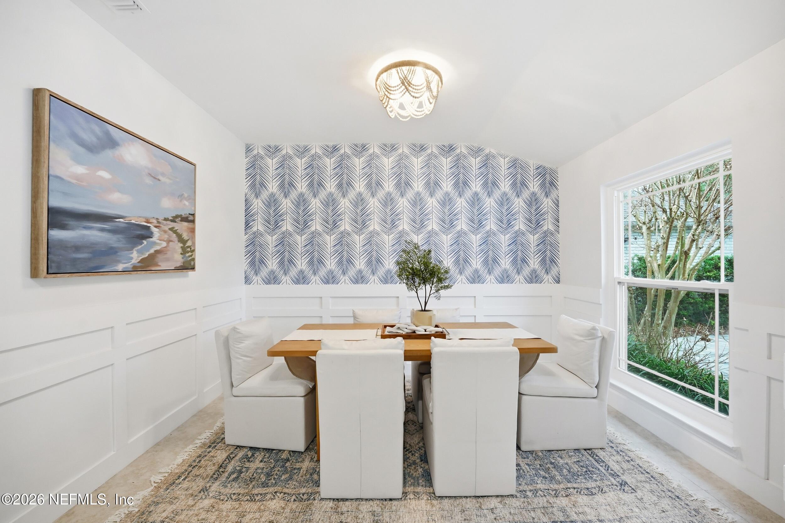 1673 LINKSIDE Court N