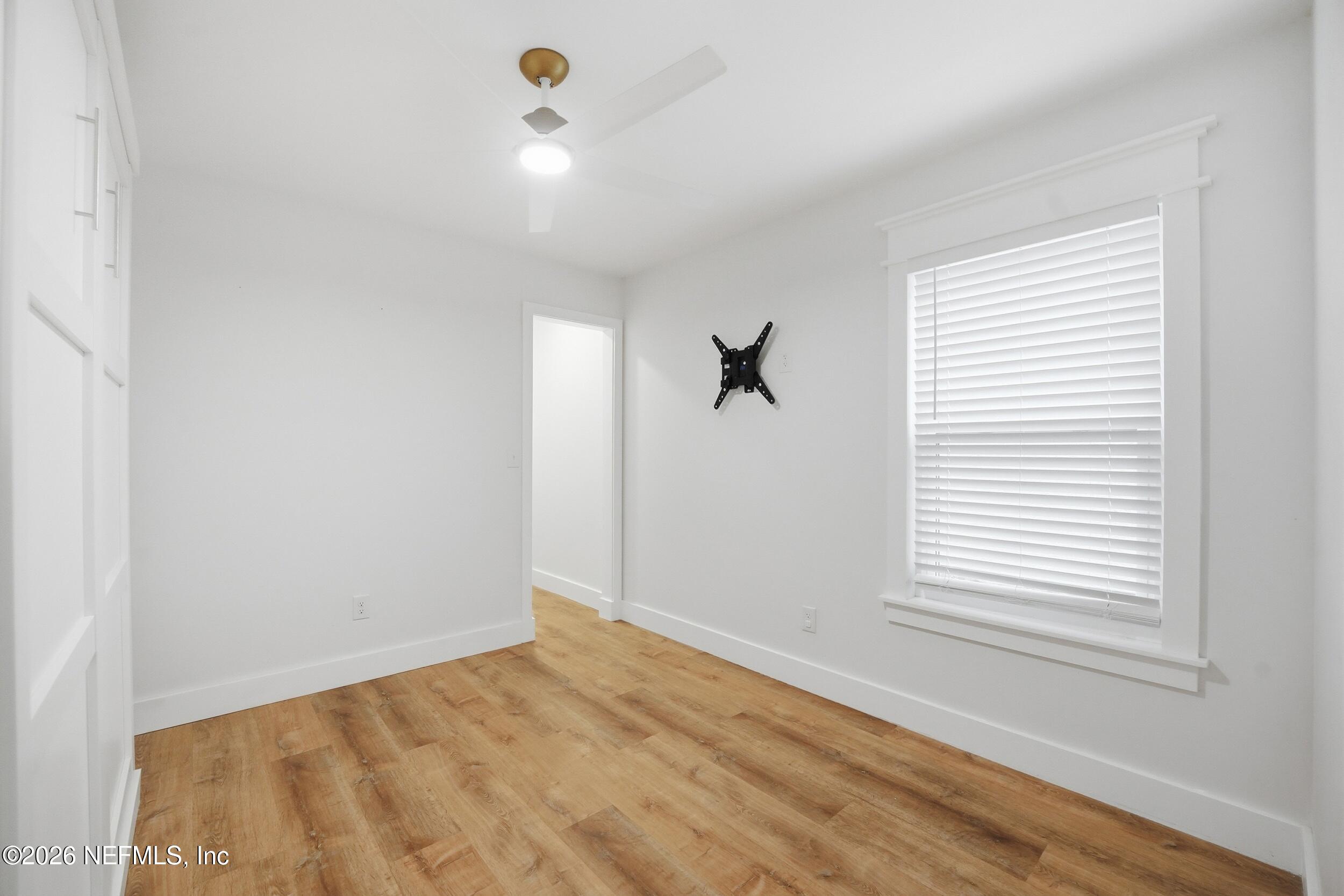 1673 LINKSIDE Court N