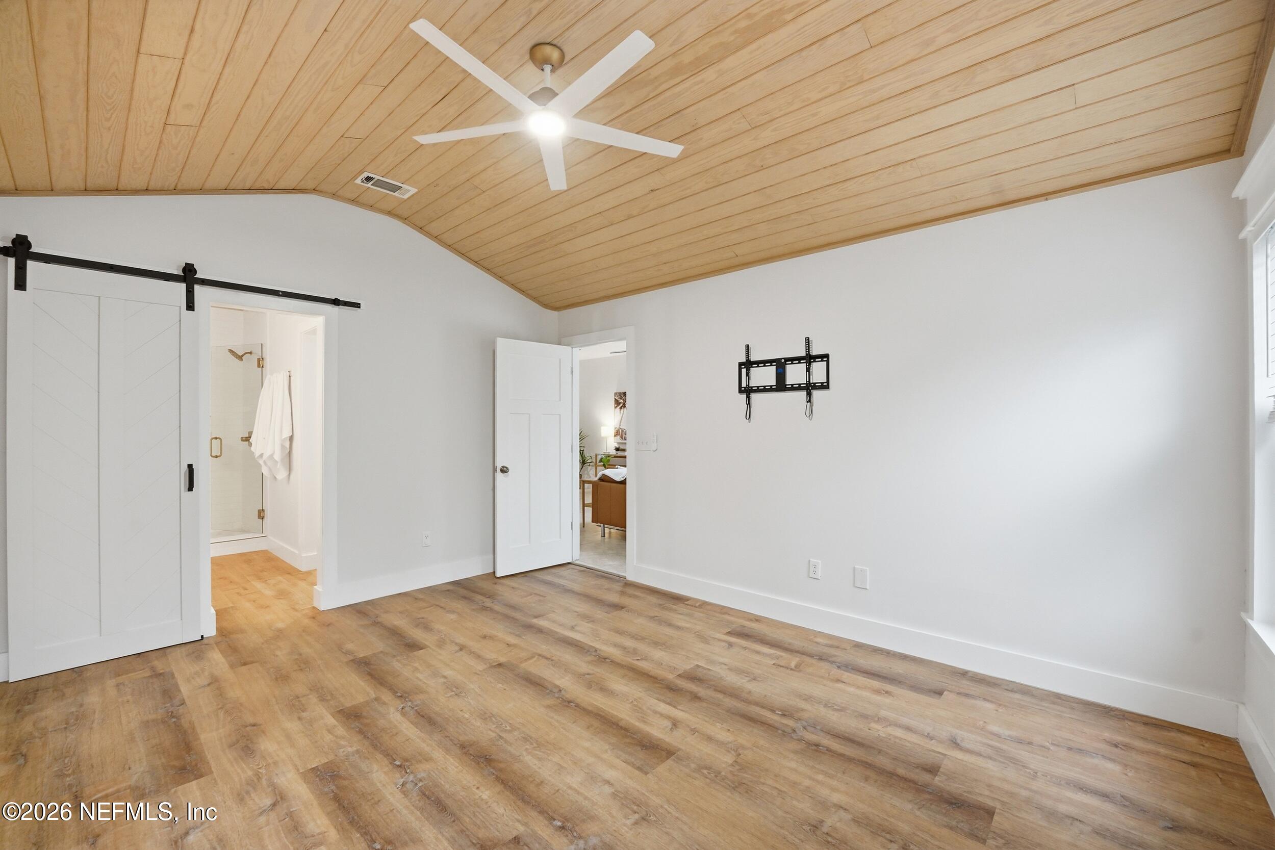 1673 LINKSIDE Court N