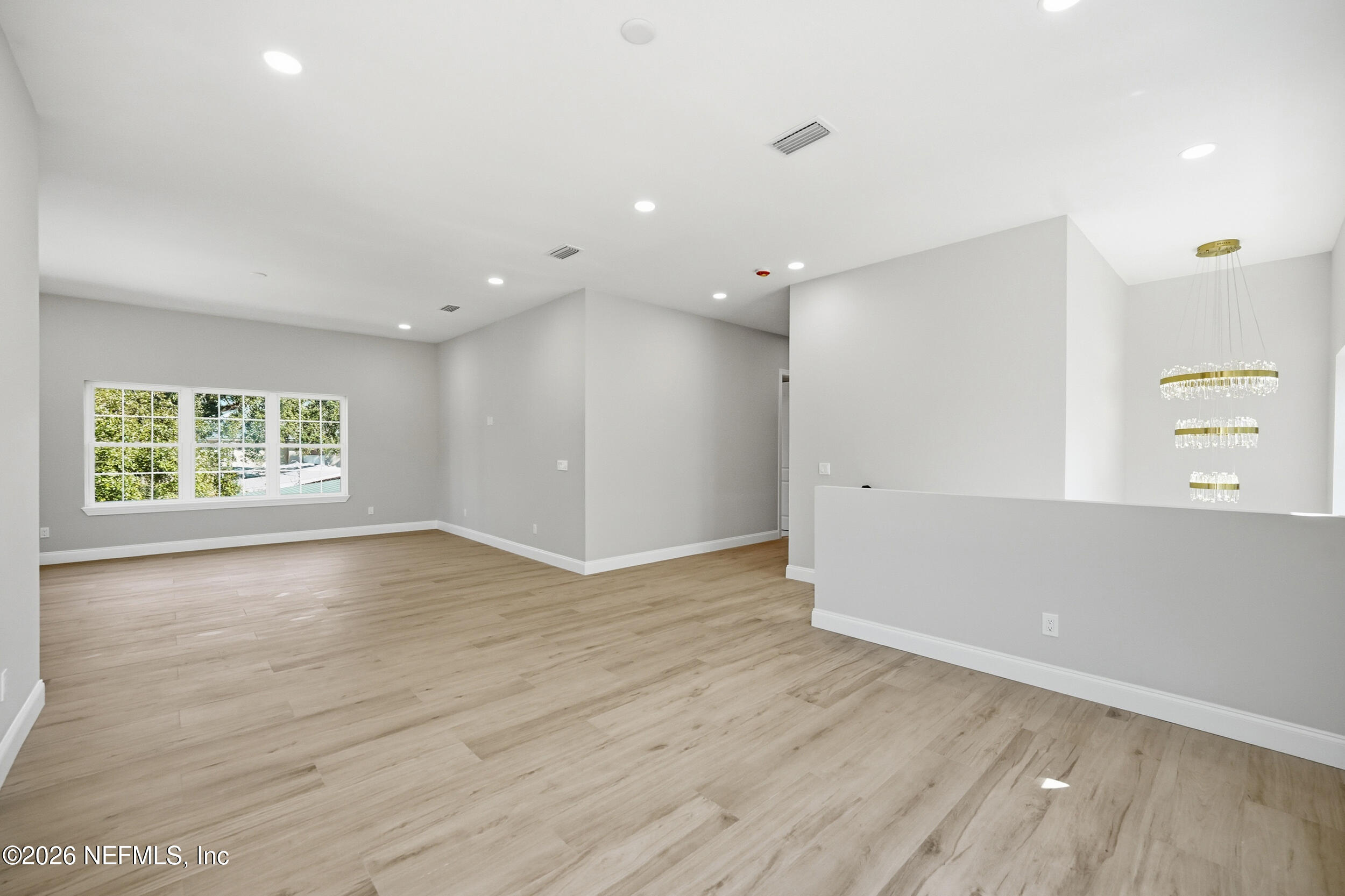 354 11TH Street