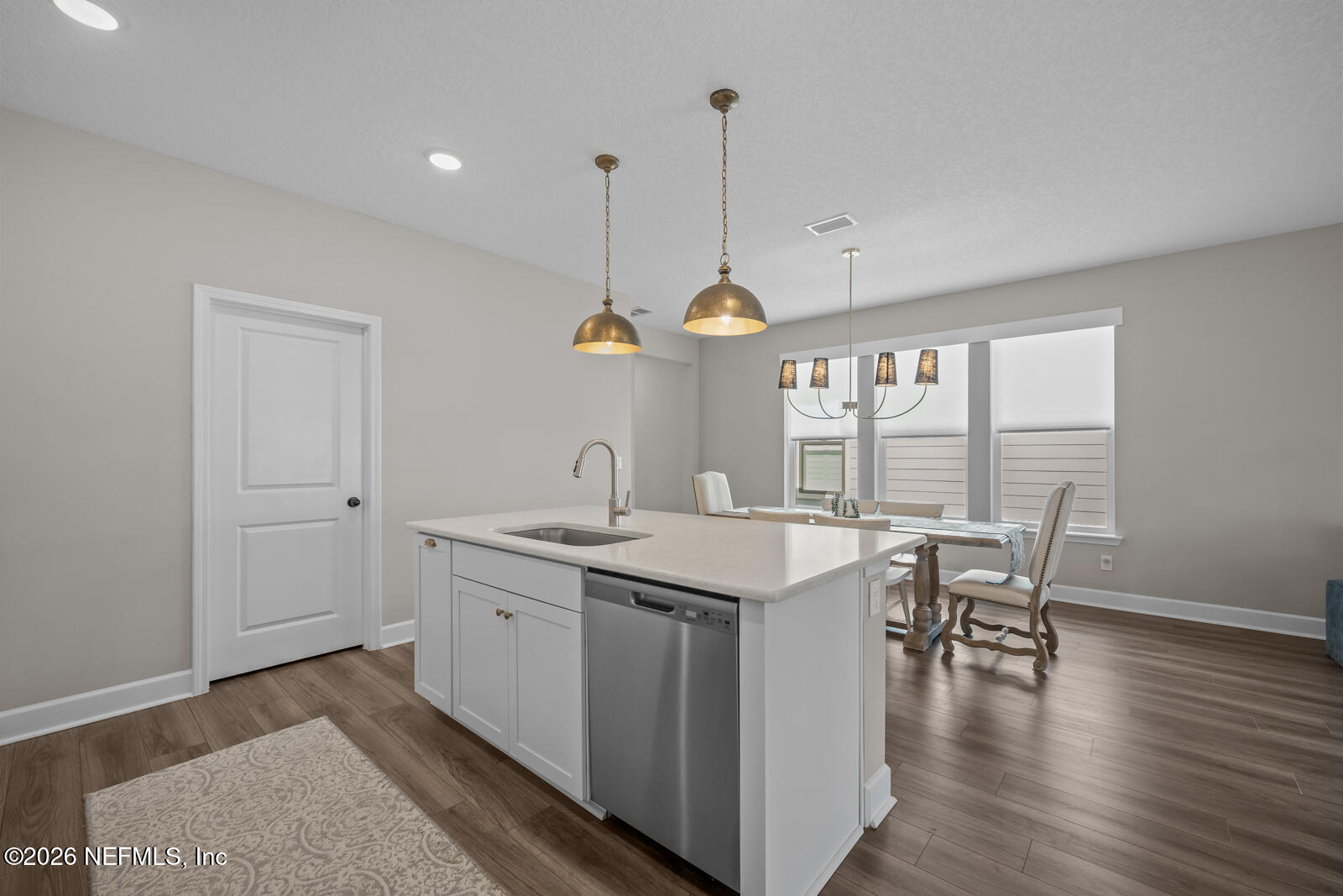 9915 REVOLUTION Court