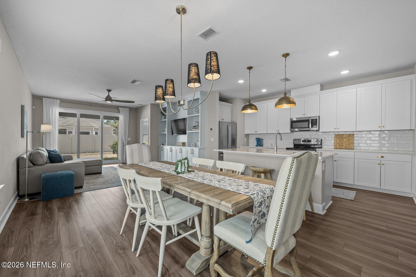 9915 REVOLUTION Court