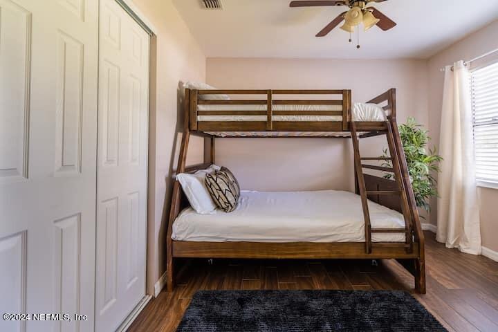 260 LEATHERLEAF Drive