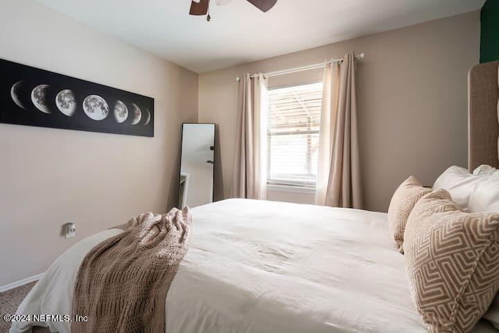 260 LEATHERLEAF Drive