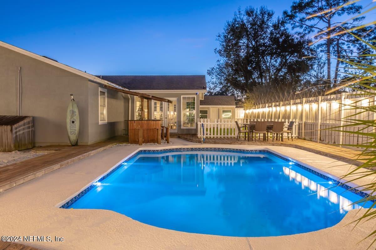 260 LEATHERLEAF Drive