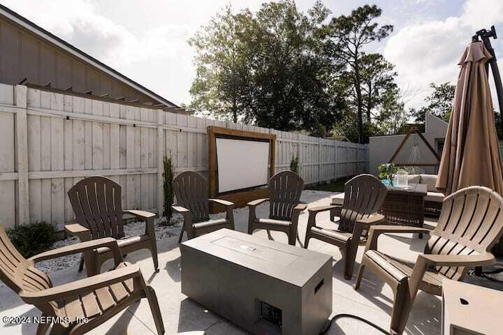 260 LEATHERLEAF Drive