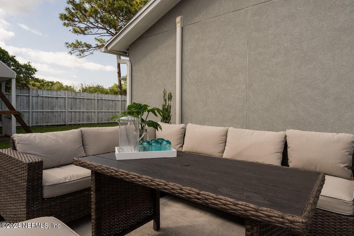 260 LEATHERLEAF Drive