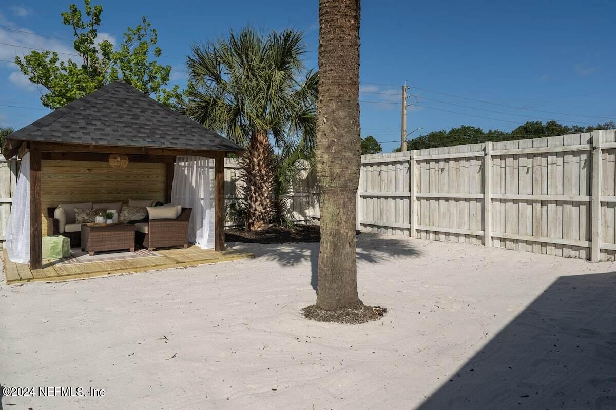 260 LEATHERLEAF Drive