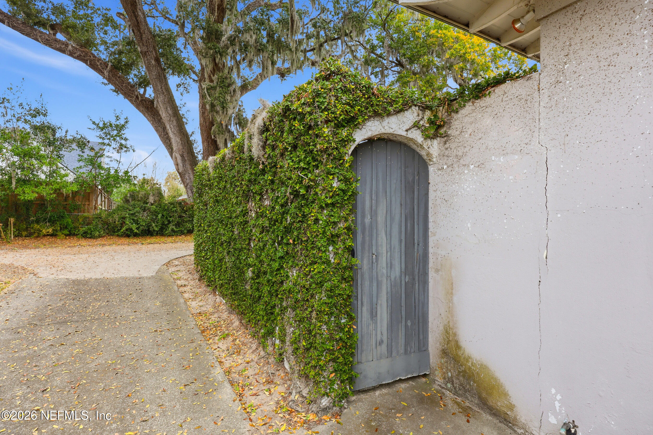 4014 BARCELONA Avenue