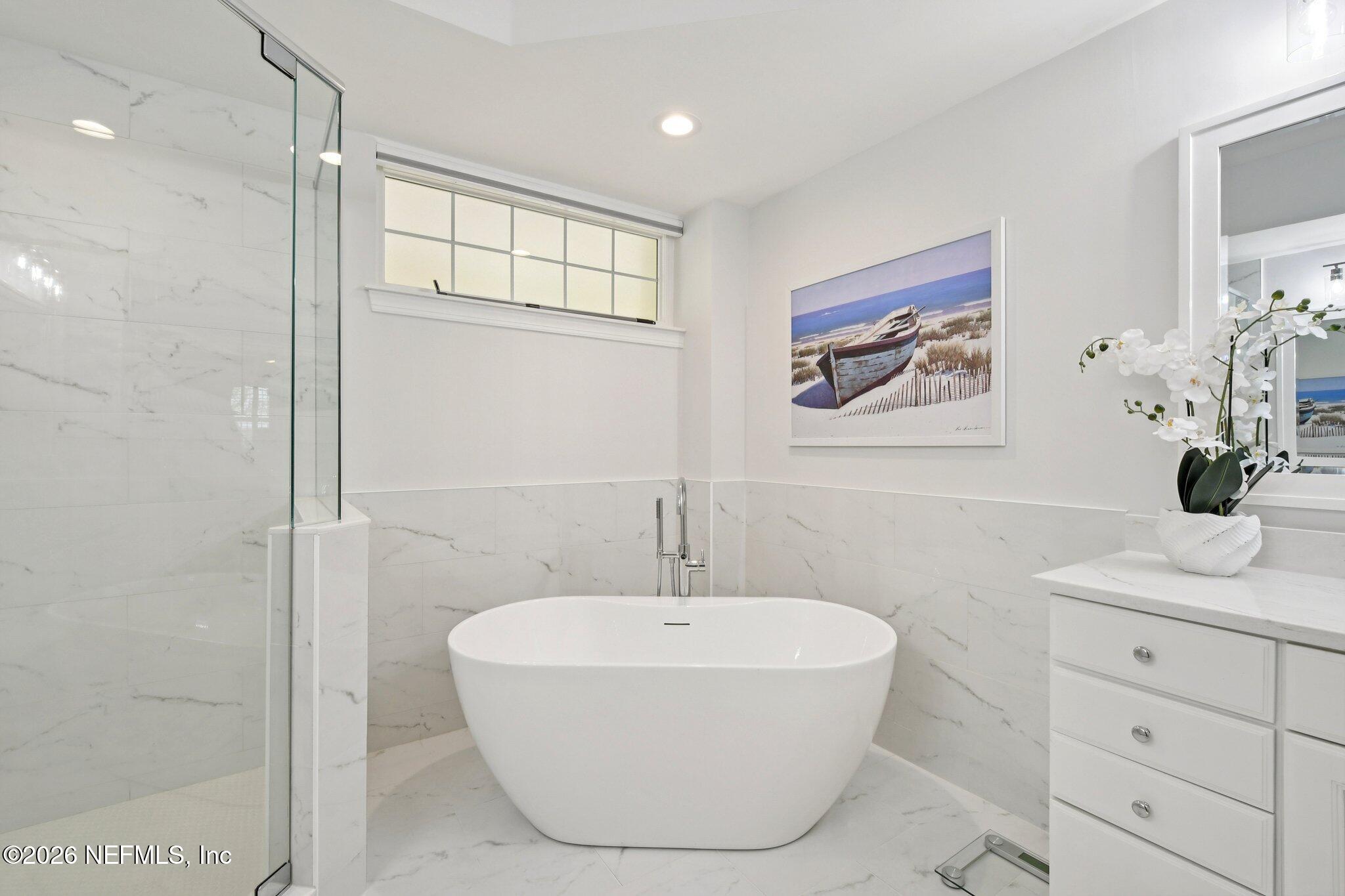 201 S OCEAN GRANDE Drive 106