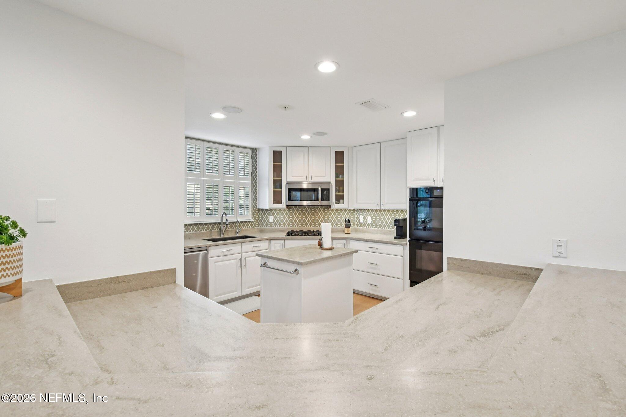 201 S OCEAN GRANDE Drive 106