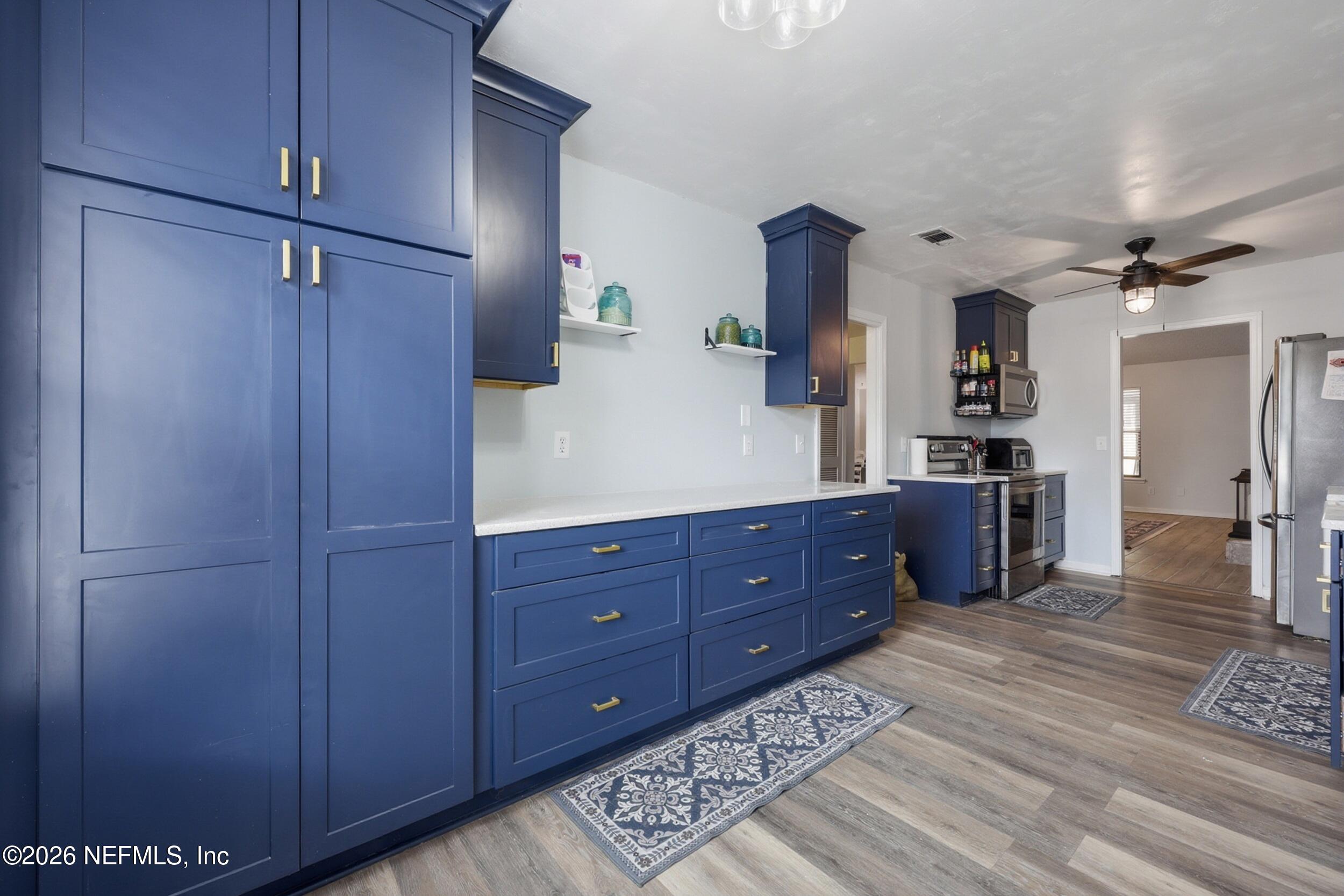 5309 N MORGAN HORSE Drive N