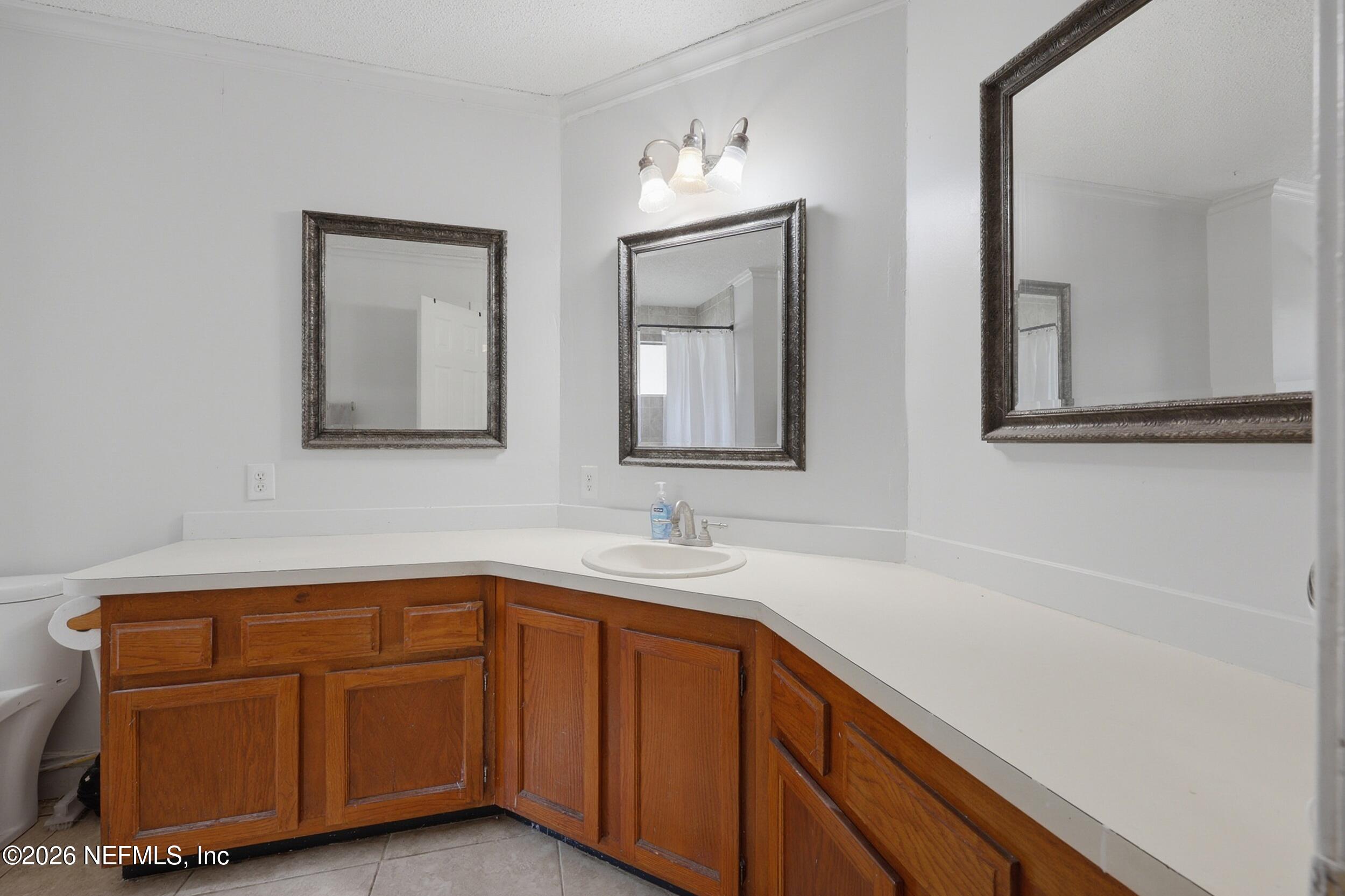 5309 N MORGAN HORSE Drive N