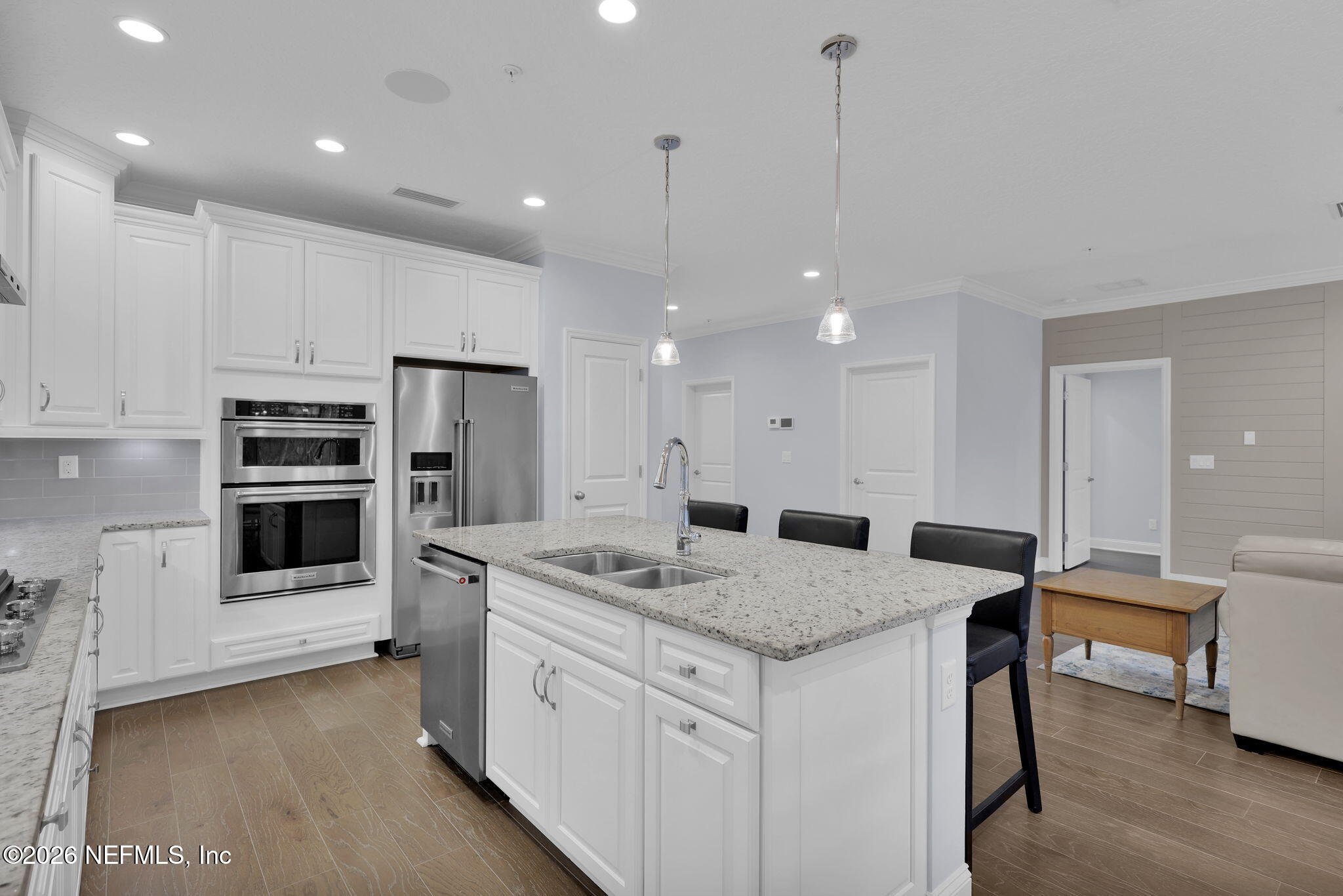 83 OYSTER BAY Way