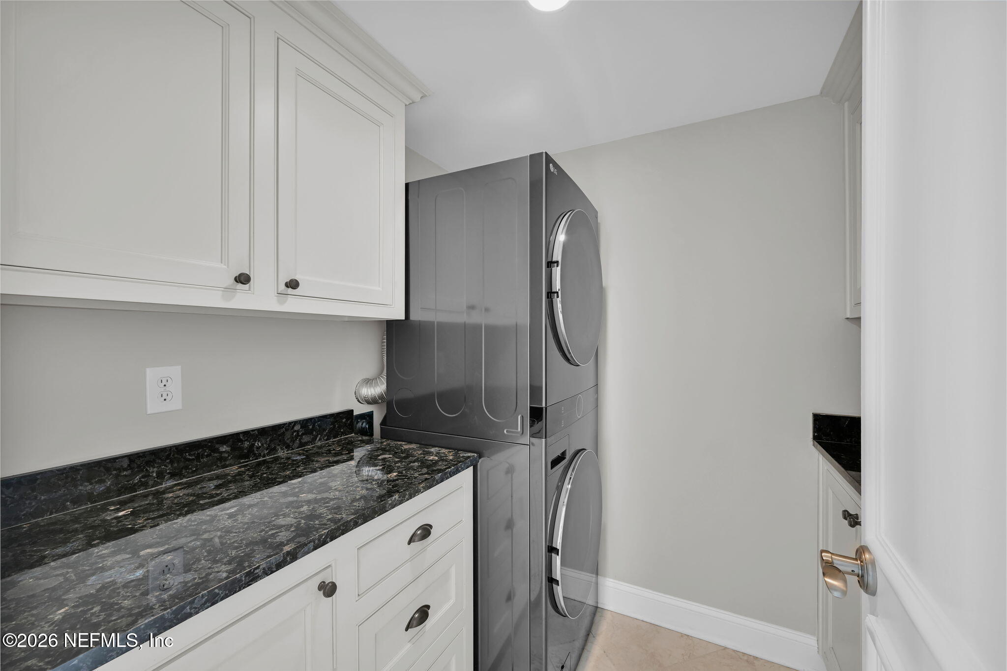 1596 LANCASTER Terrace 3B