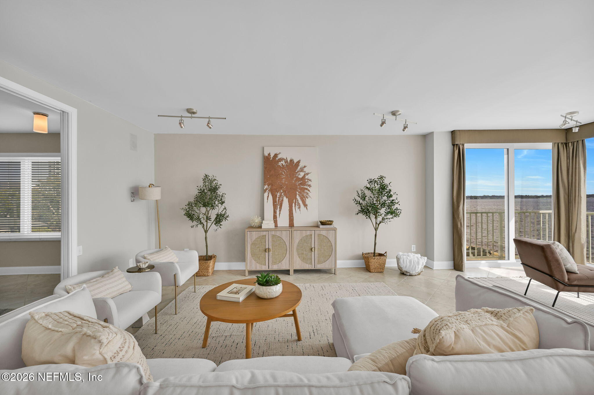 1596 LANCASTER Terrace 3B