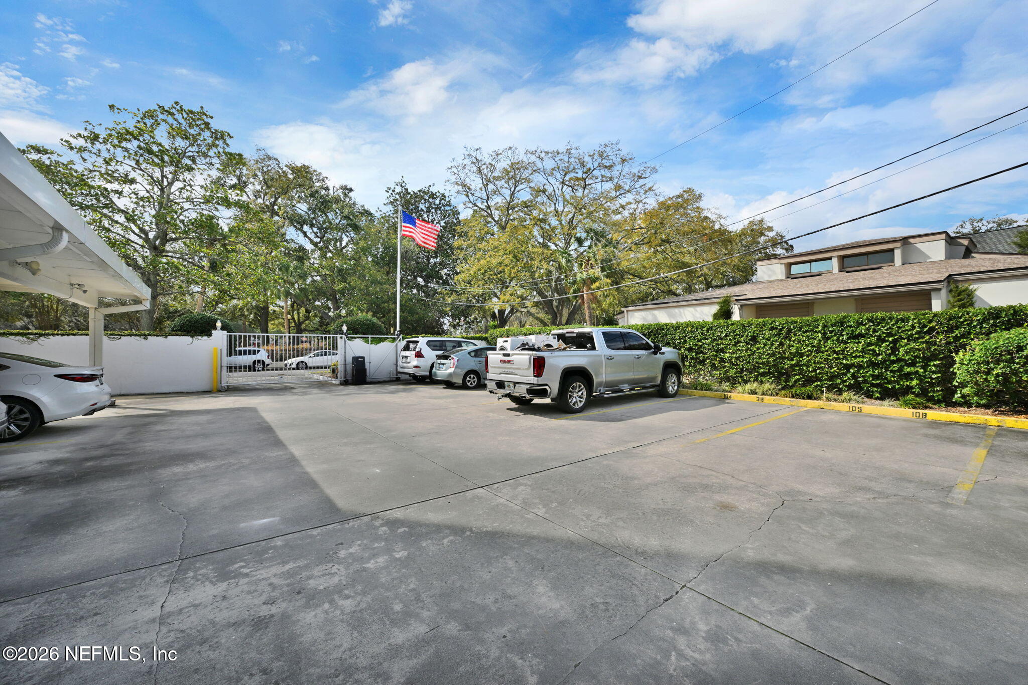 1596 LANCASTER Terrace 3B