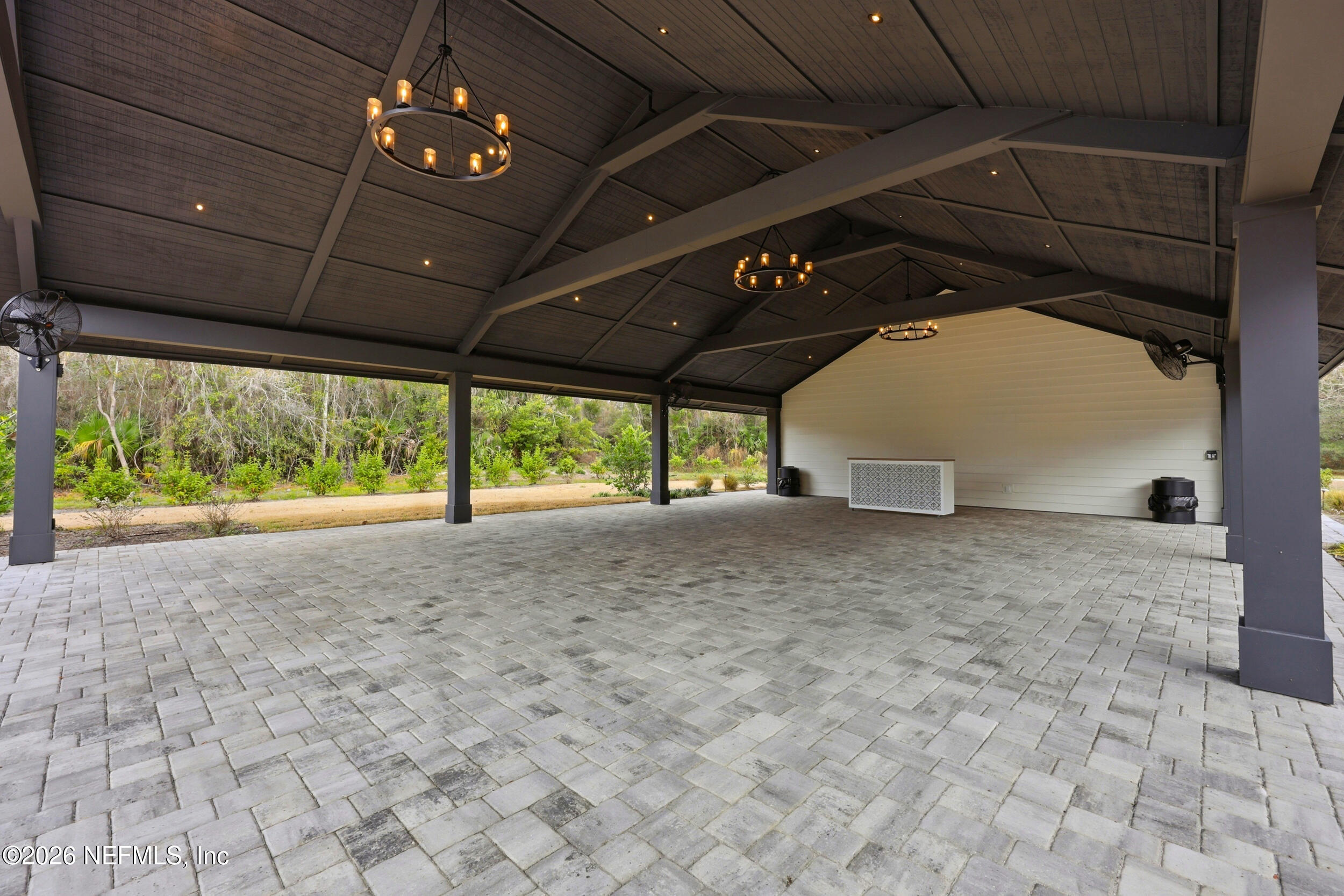 13535 W BEAVER Street