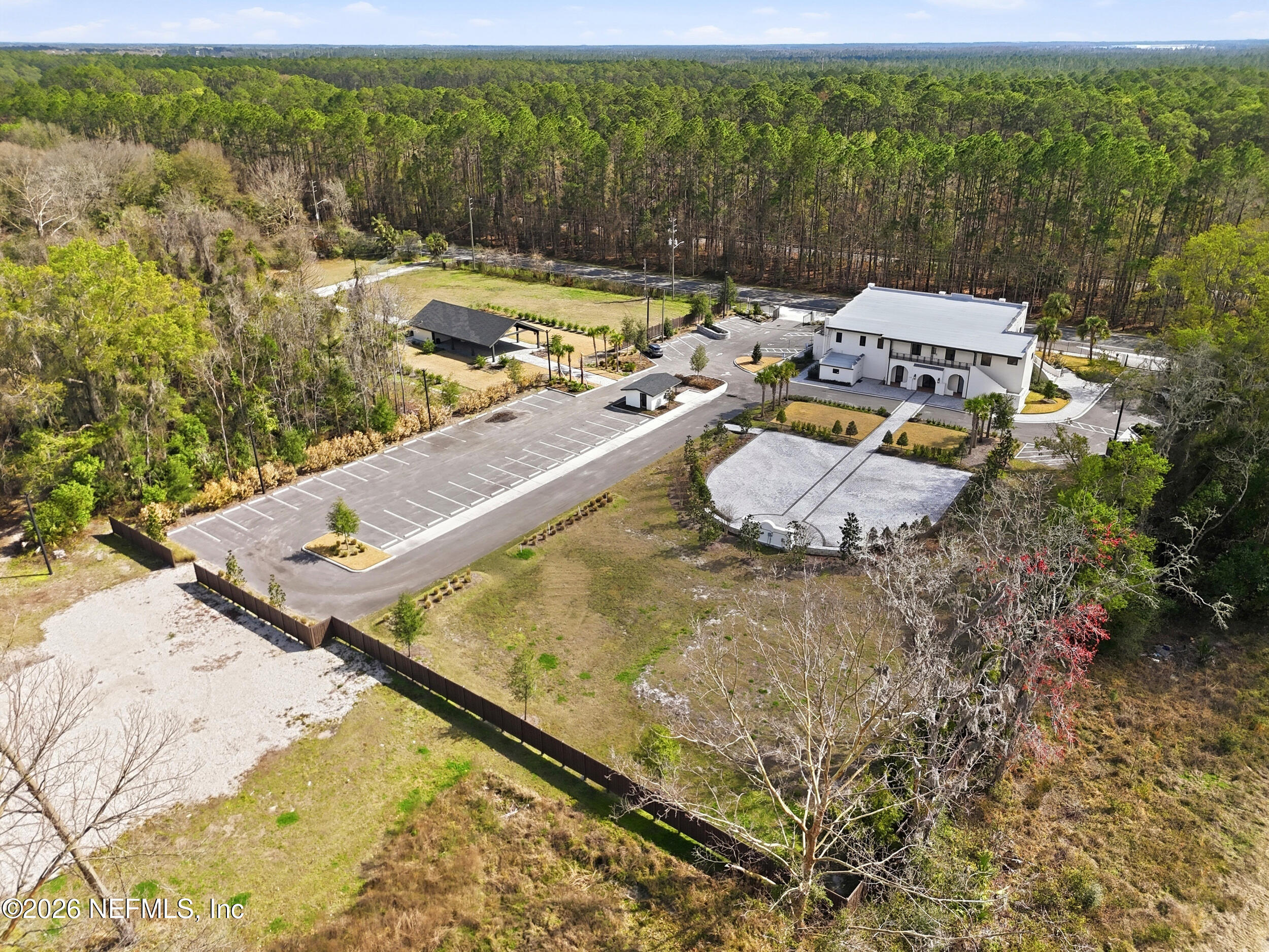 13535 W BEAVER Street