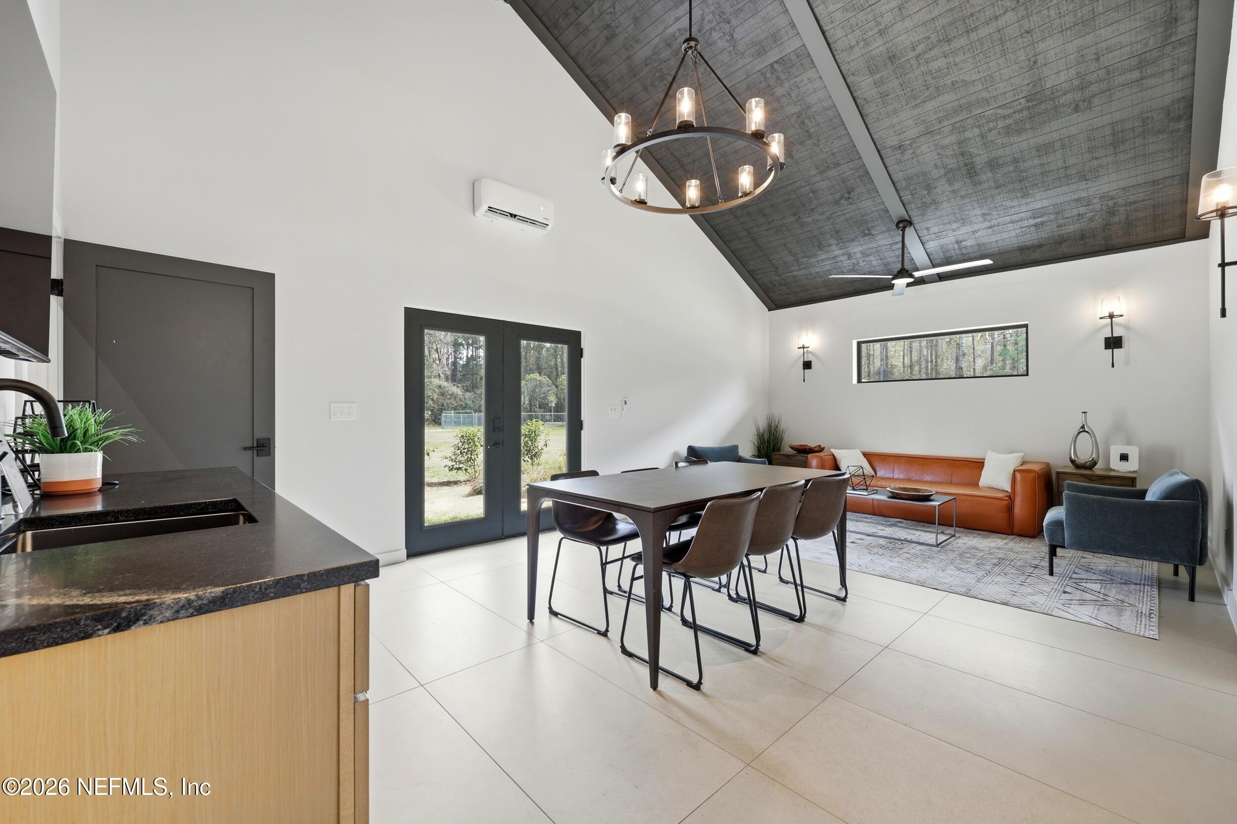 13535 W BEAVER Street