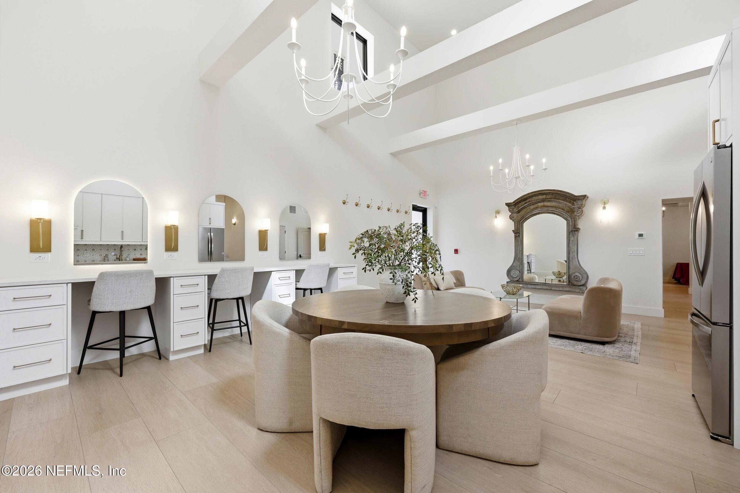 13535 W BEAVER Street