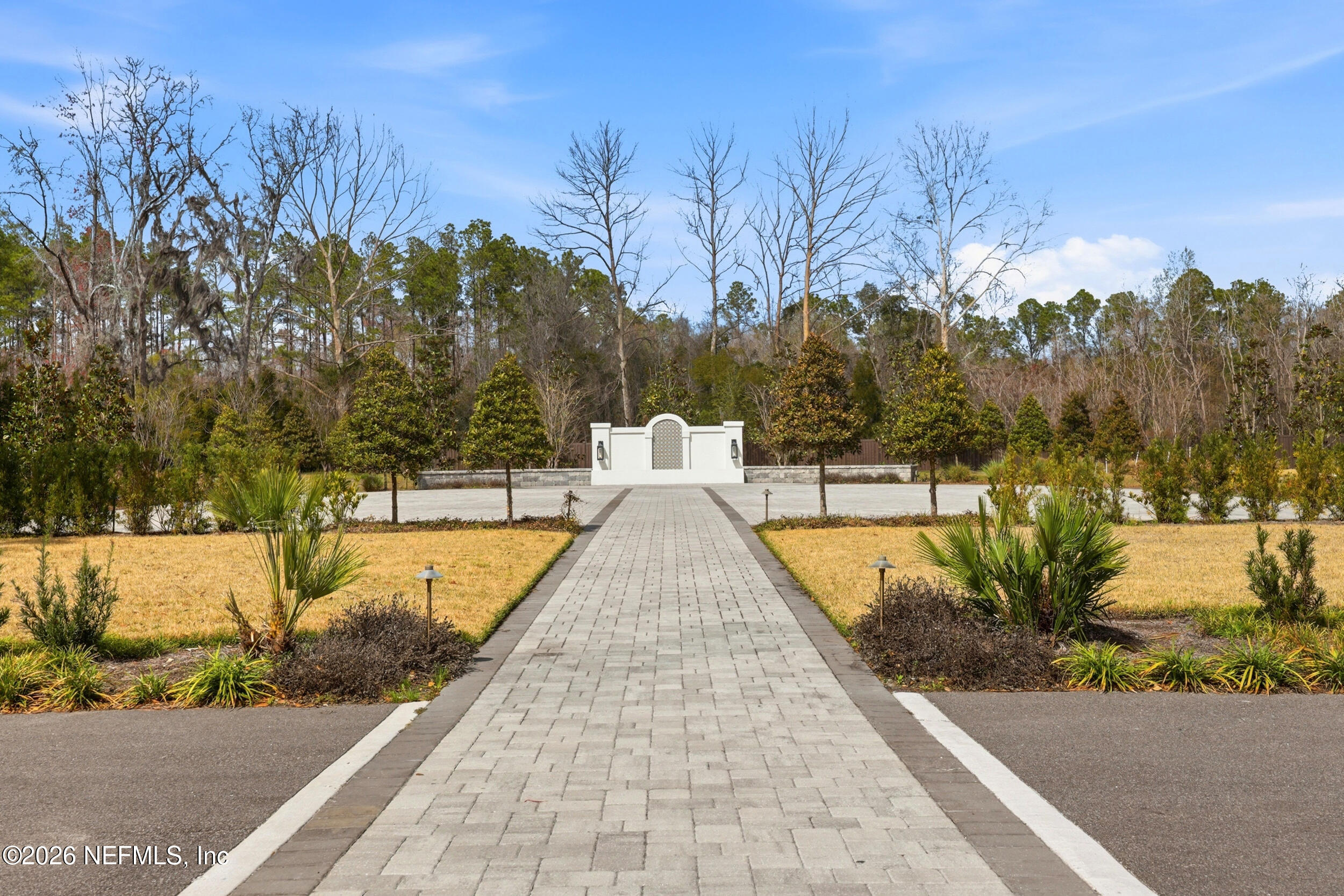 13535 W BEAVER Street