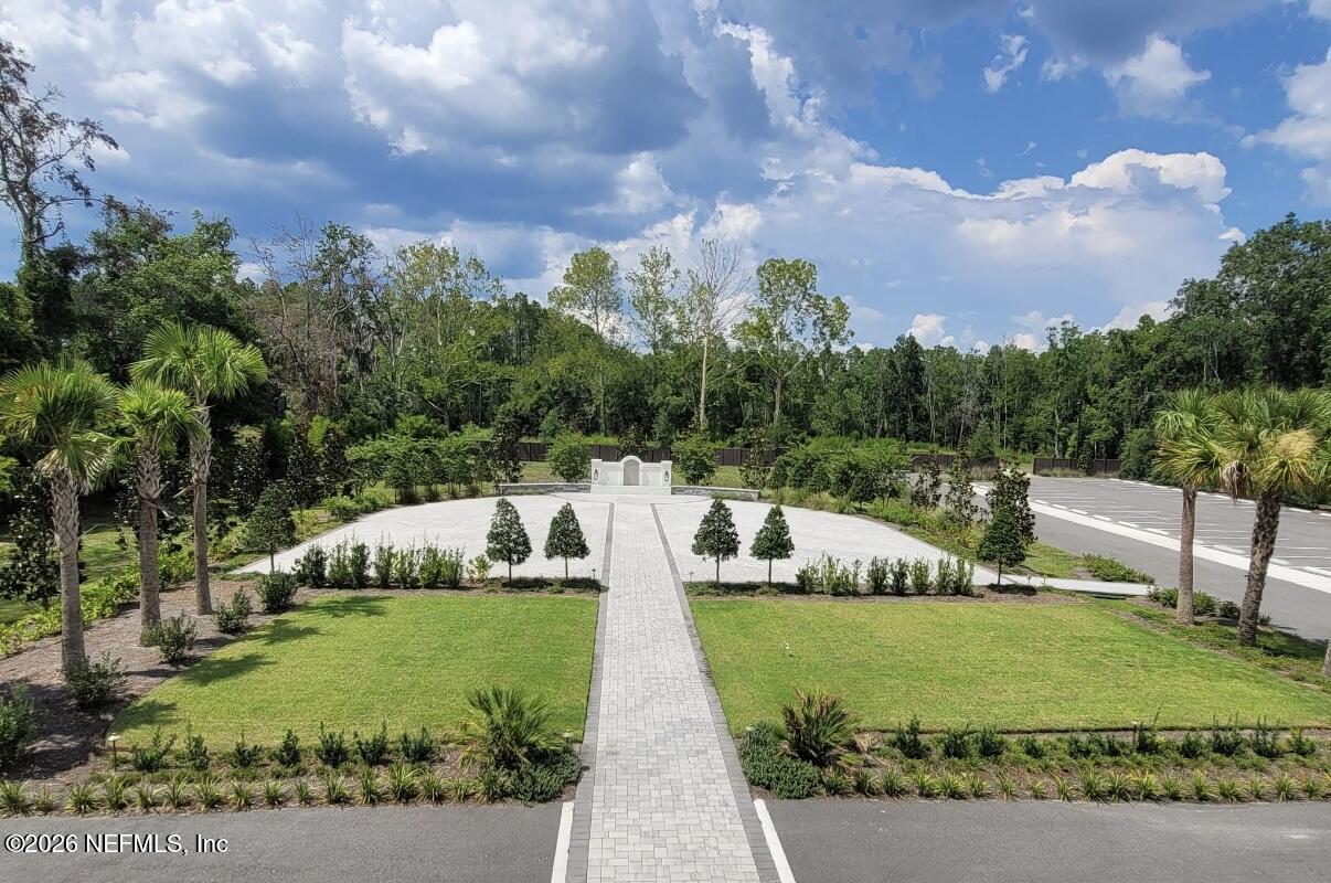 13535 W BEAVER Street