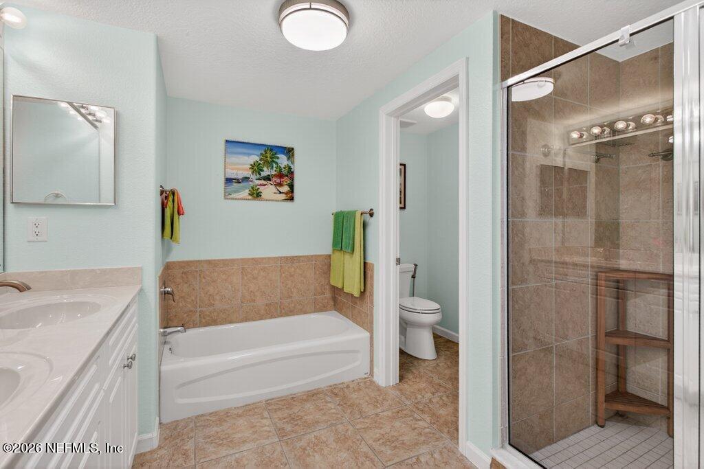 80 SURFVIEW Drive 611