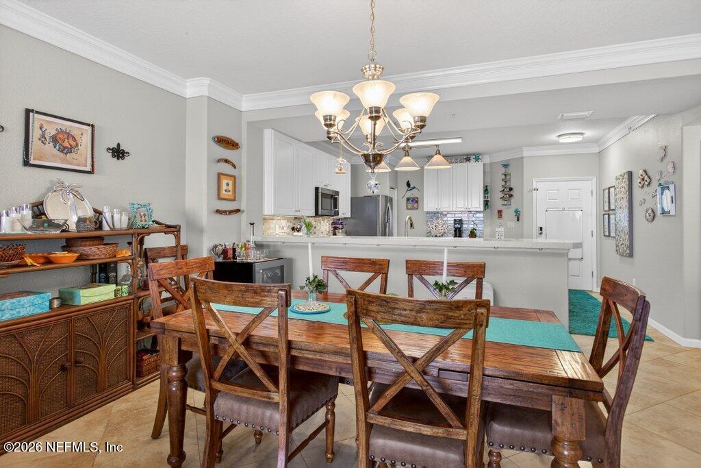 80 SURFVIEW Drive 611