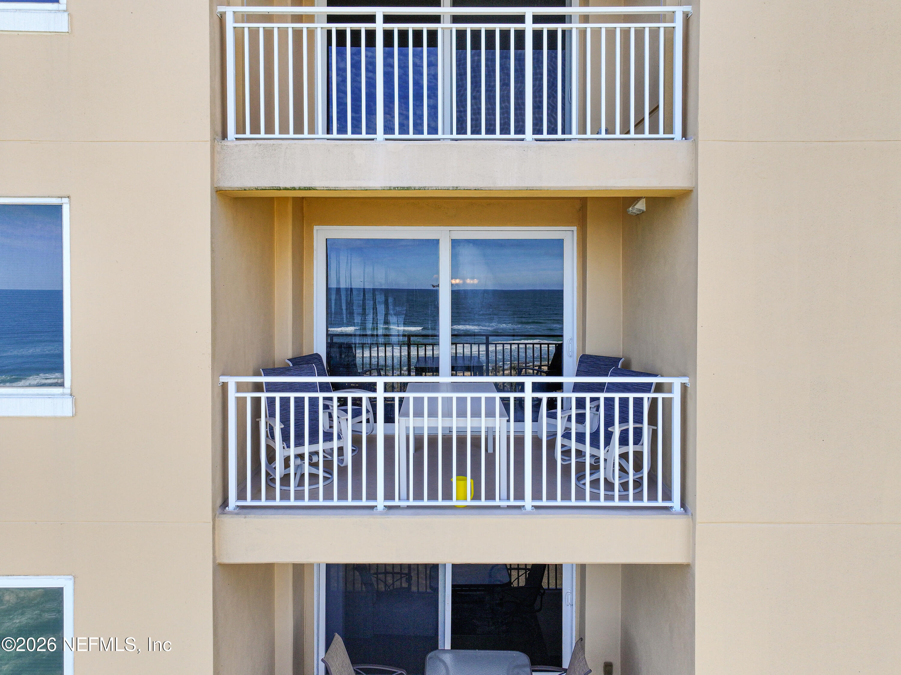 80 SURFVIEW Drive 611