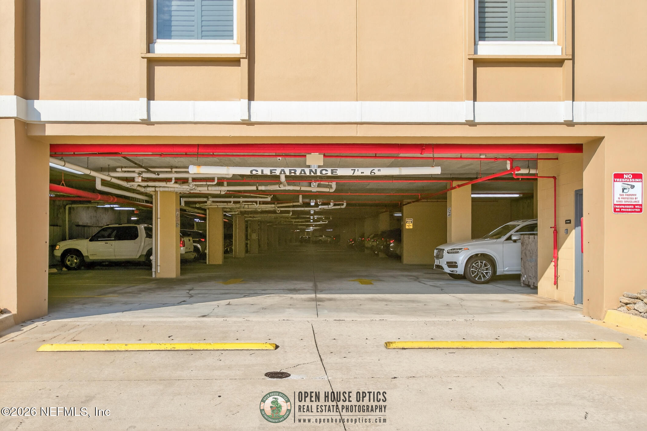 80 SURFVIEW Drive 611